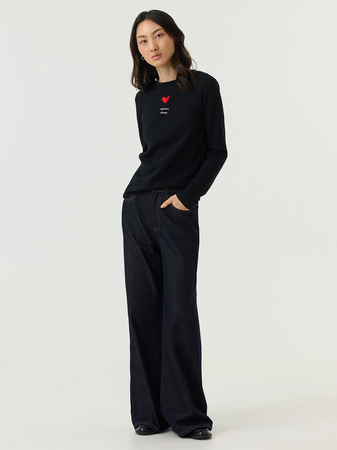 Лонгслив черный для женщин 48264-1 59