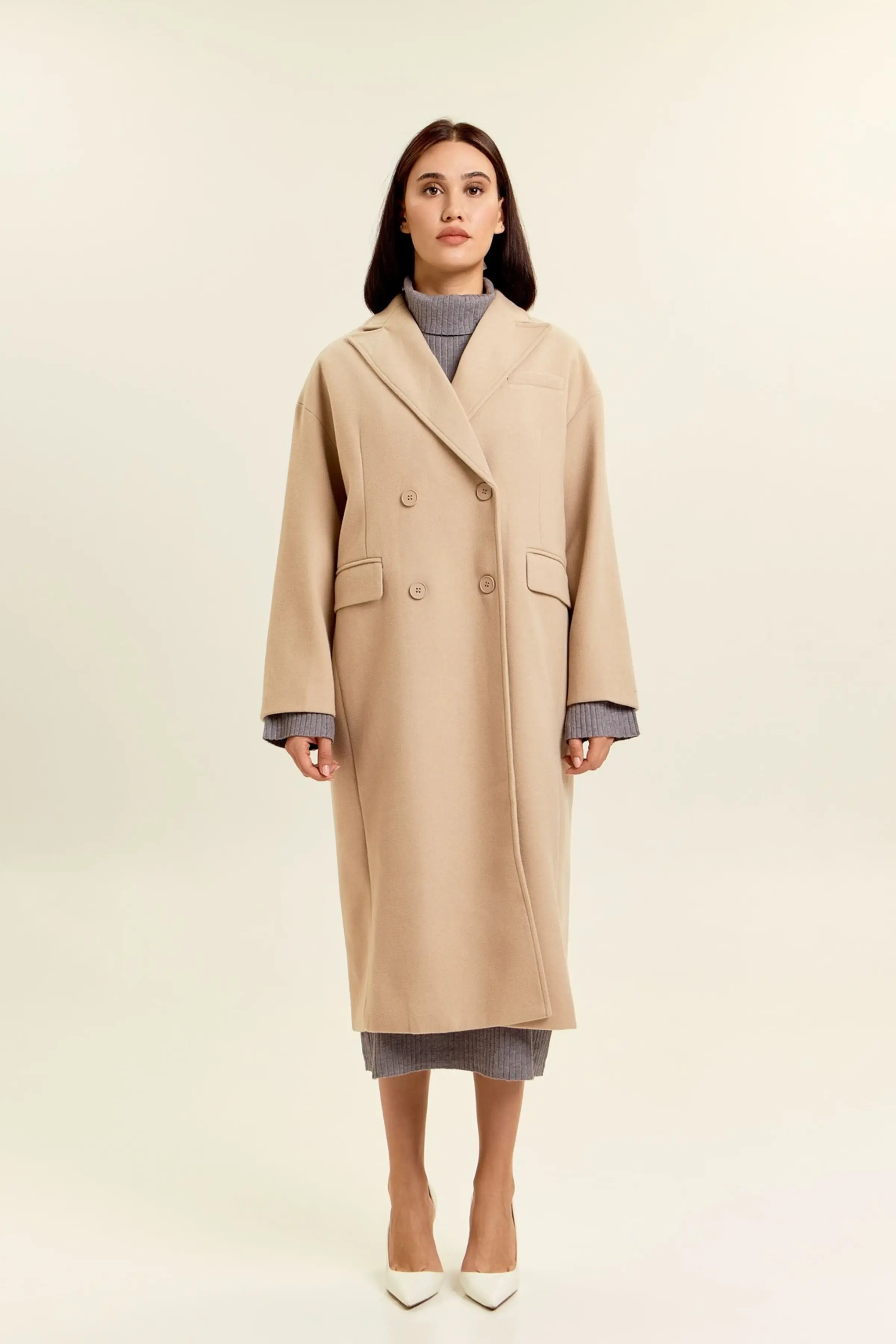 Пальто бежевый для женщин 47110-15 53
