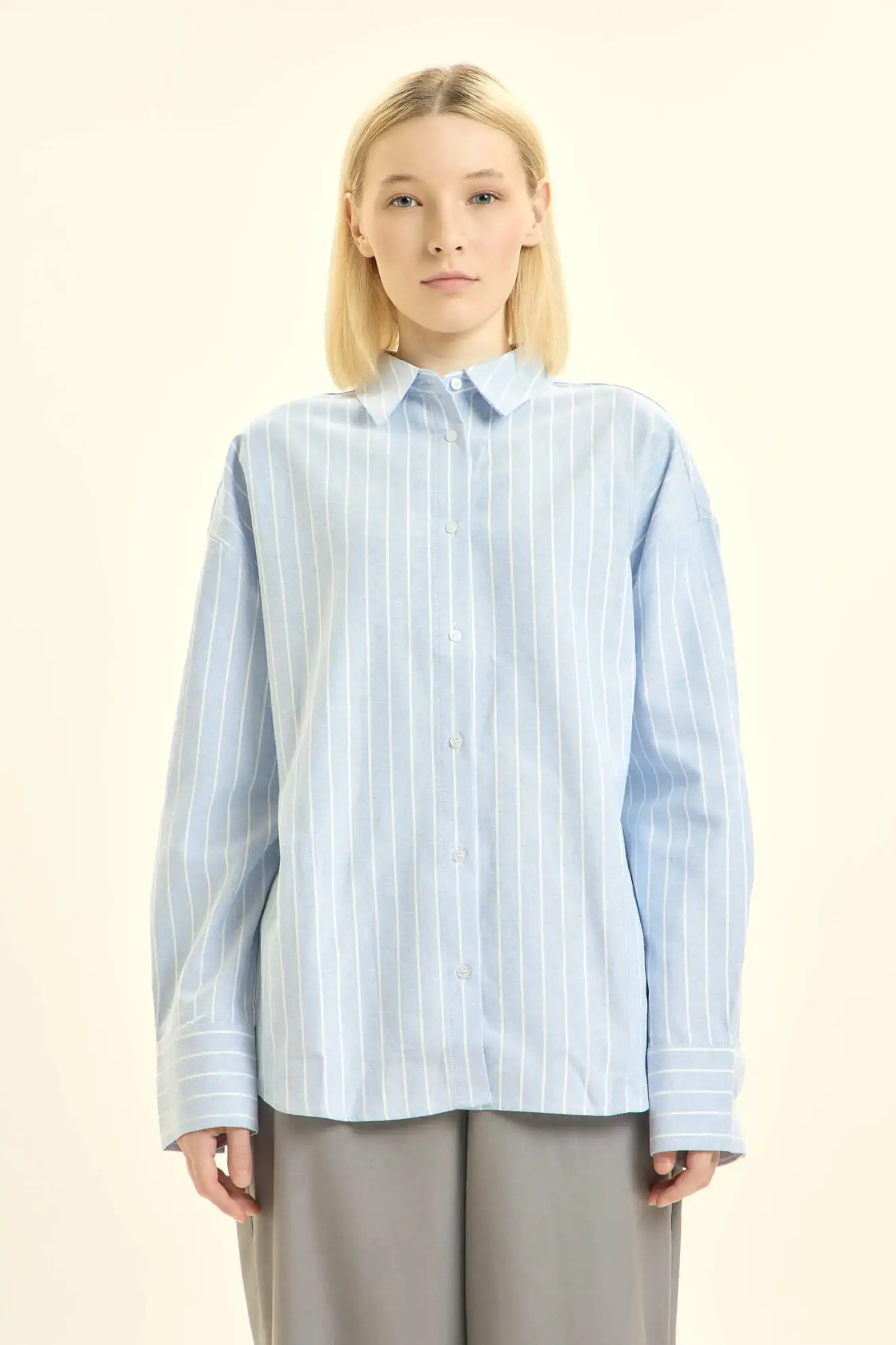Рубашка бело-голубая полоска для женщин 46303-47 66