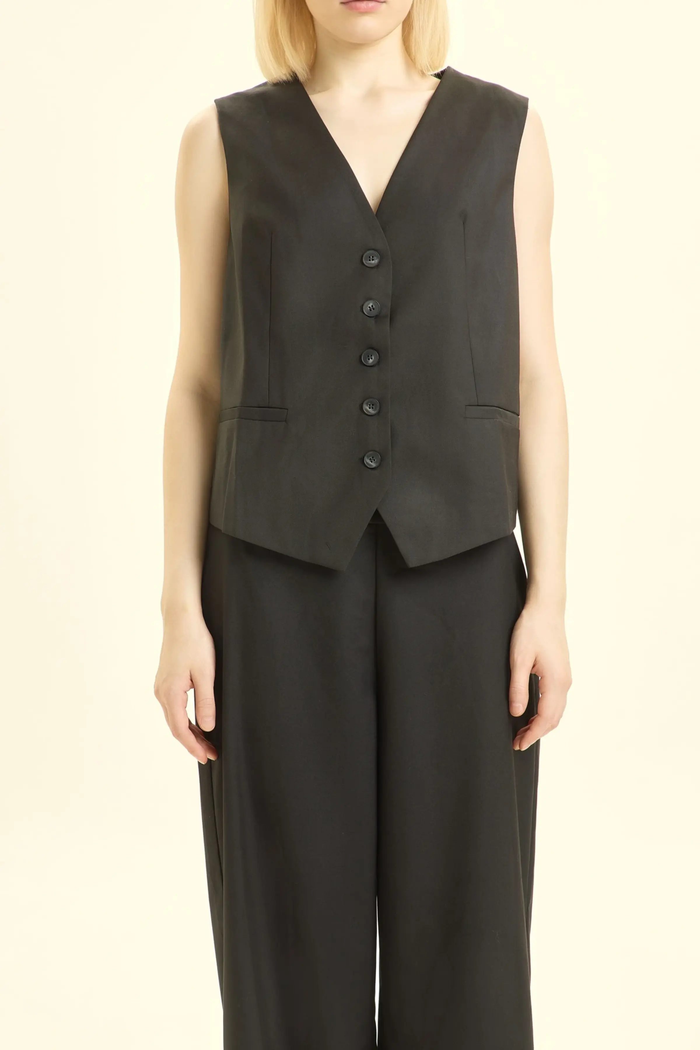 Жилетка черный для женщин 46135-1 68