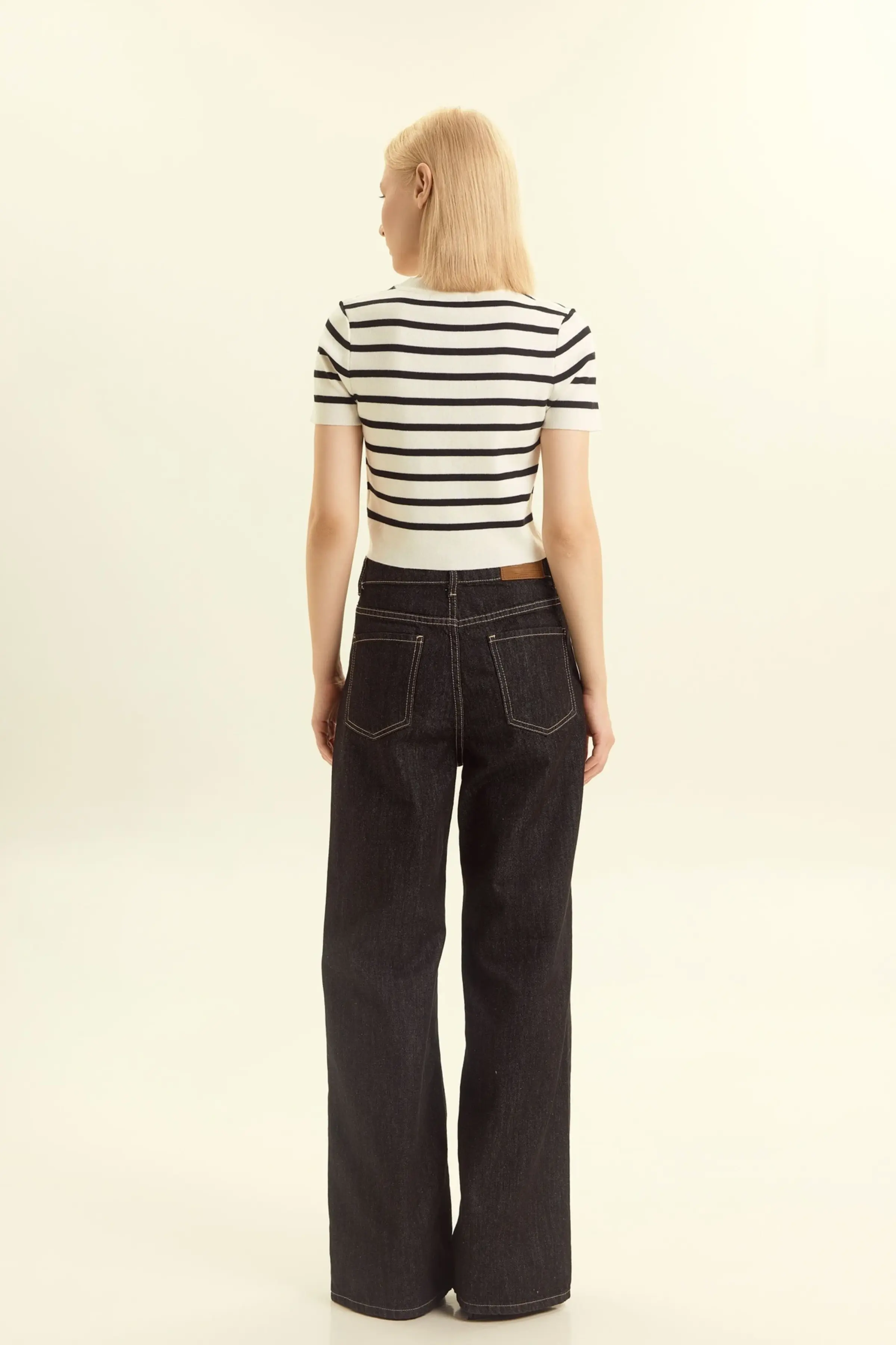 Джинсы черный для женщин 46855-1 74