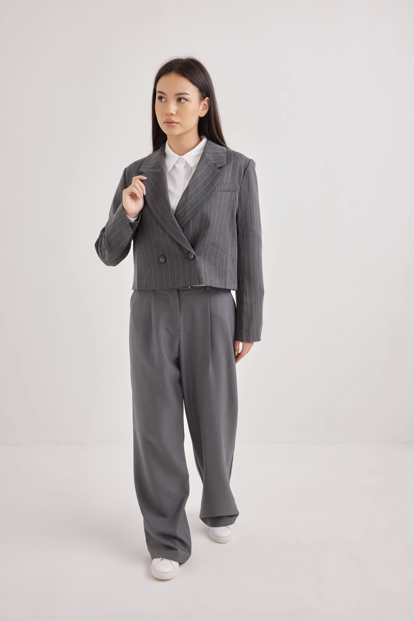 Жакет серый в полоску для женщин 42166-275 64