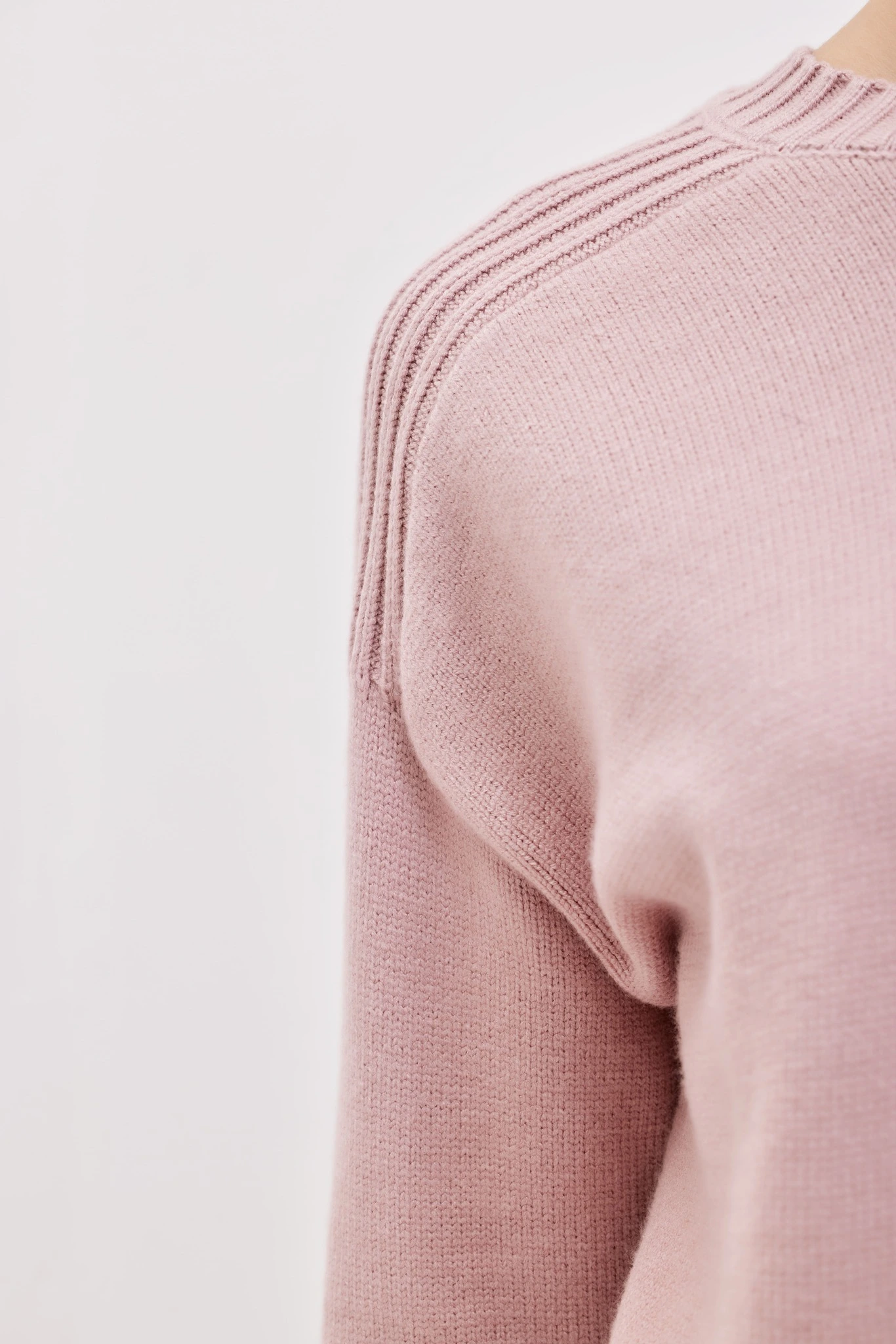 Джемпер розовый для женщин 42202-17 60