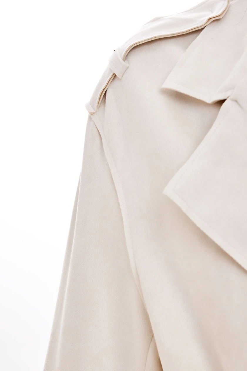 Плащ бежевый для женщин 353/521/38279-15 49