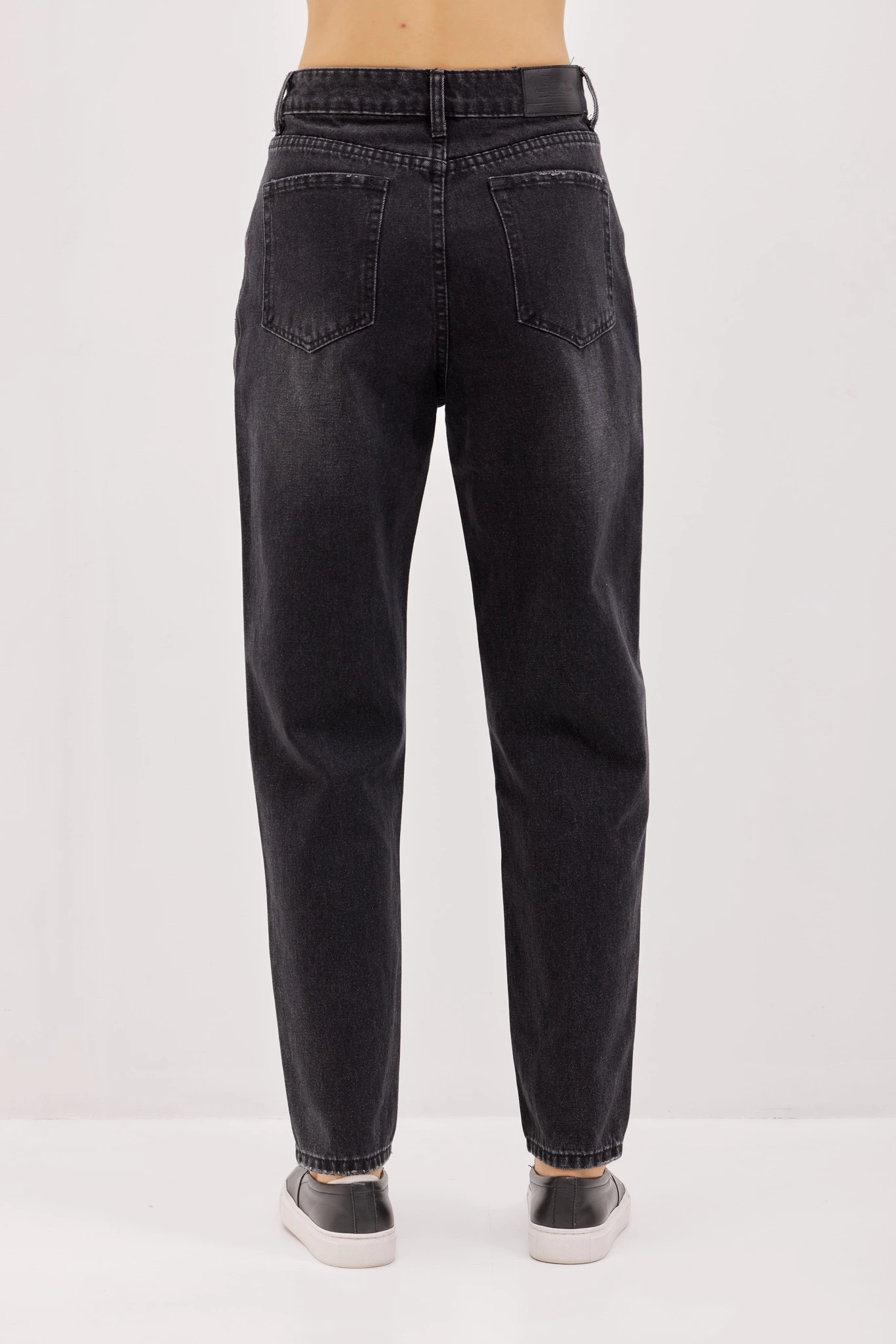 Джинсы черный для женщин 42755-1 74