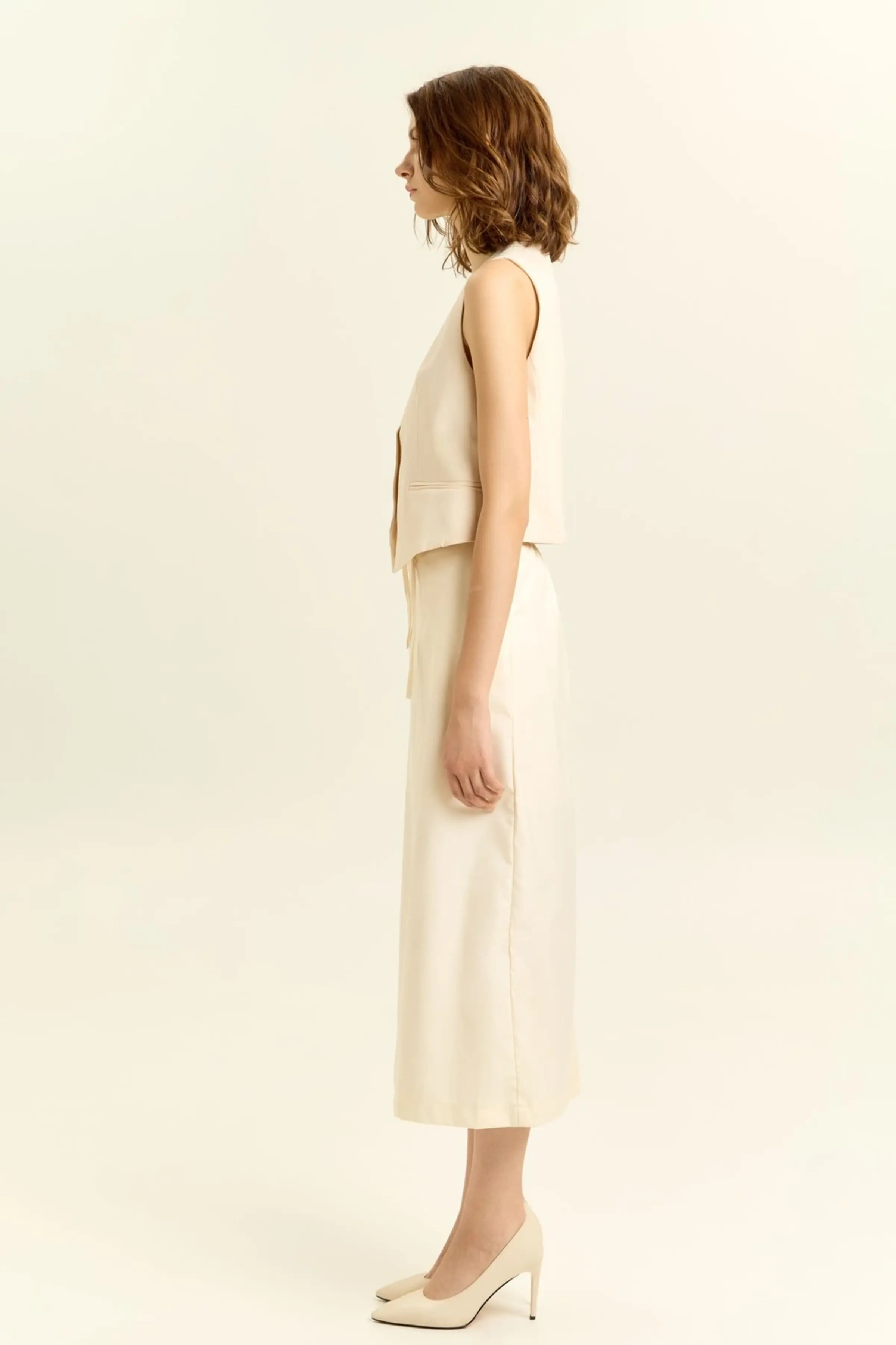 Жилетка бежевый для женщин 45108-15 68