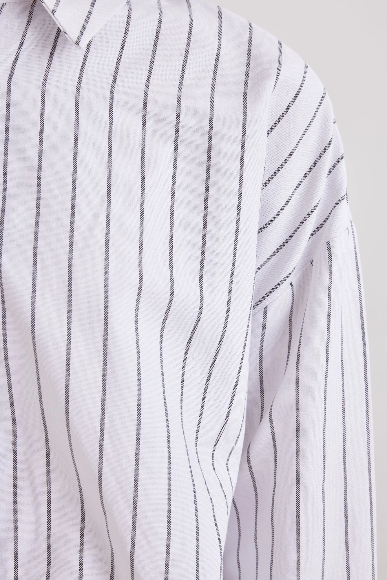 Рубашка бело-черная полоска для женщин 42254-46 66