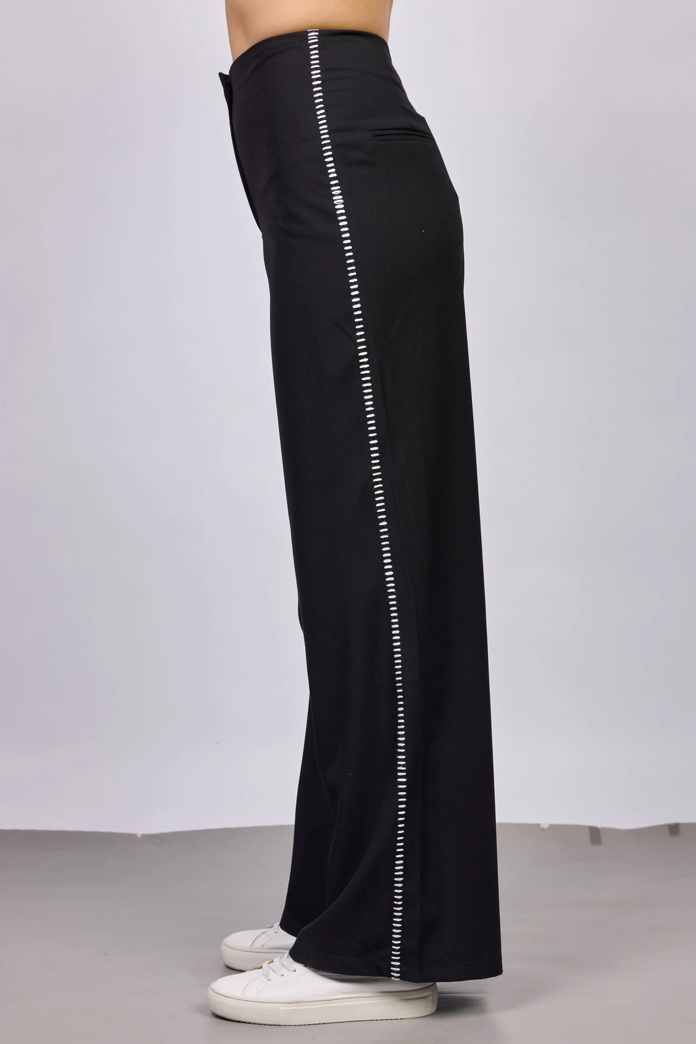 Брюки черный для женщин 42221-1 71