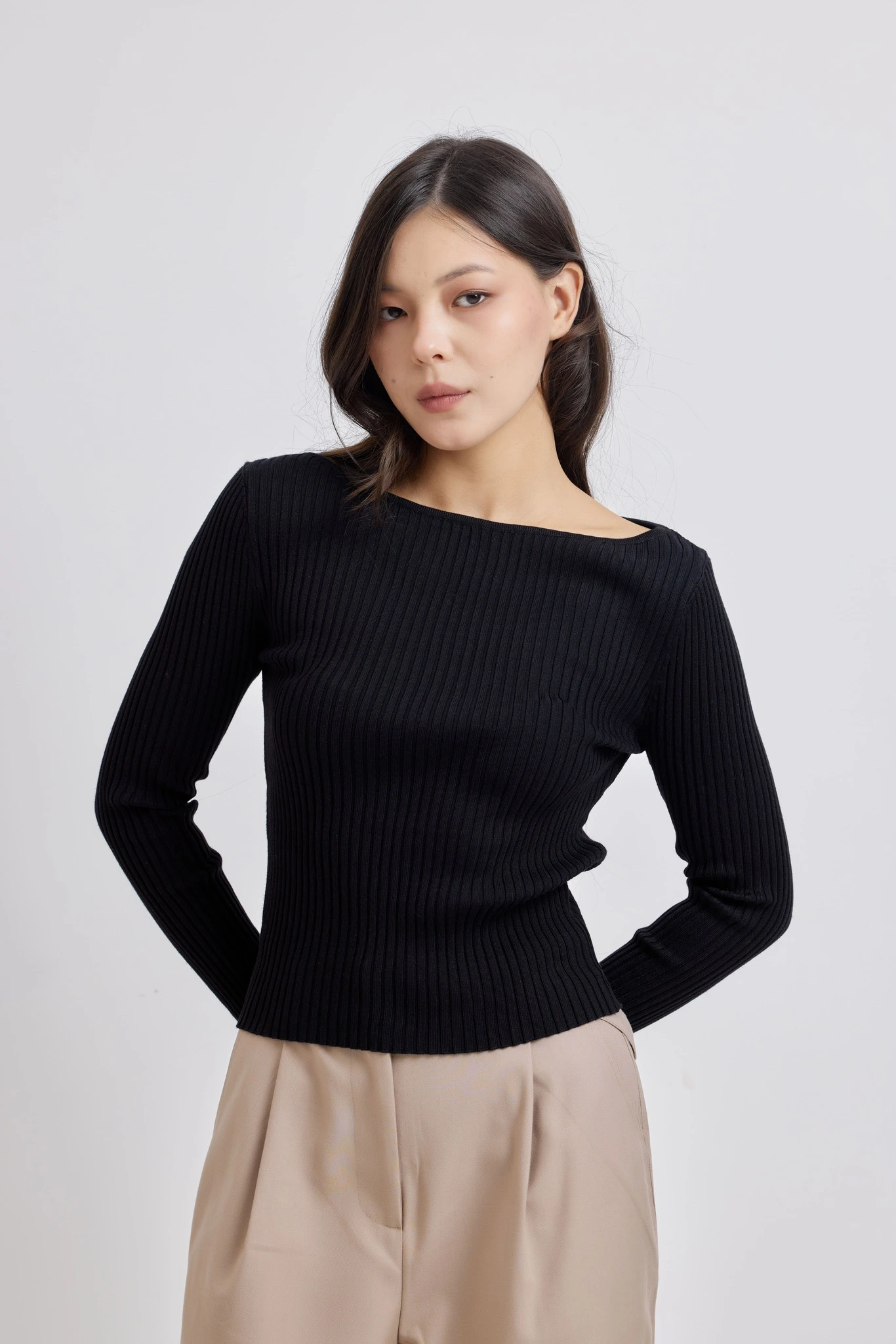 Джемпер черный для женщин 42405U-1 60