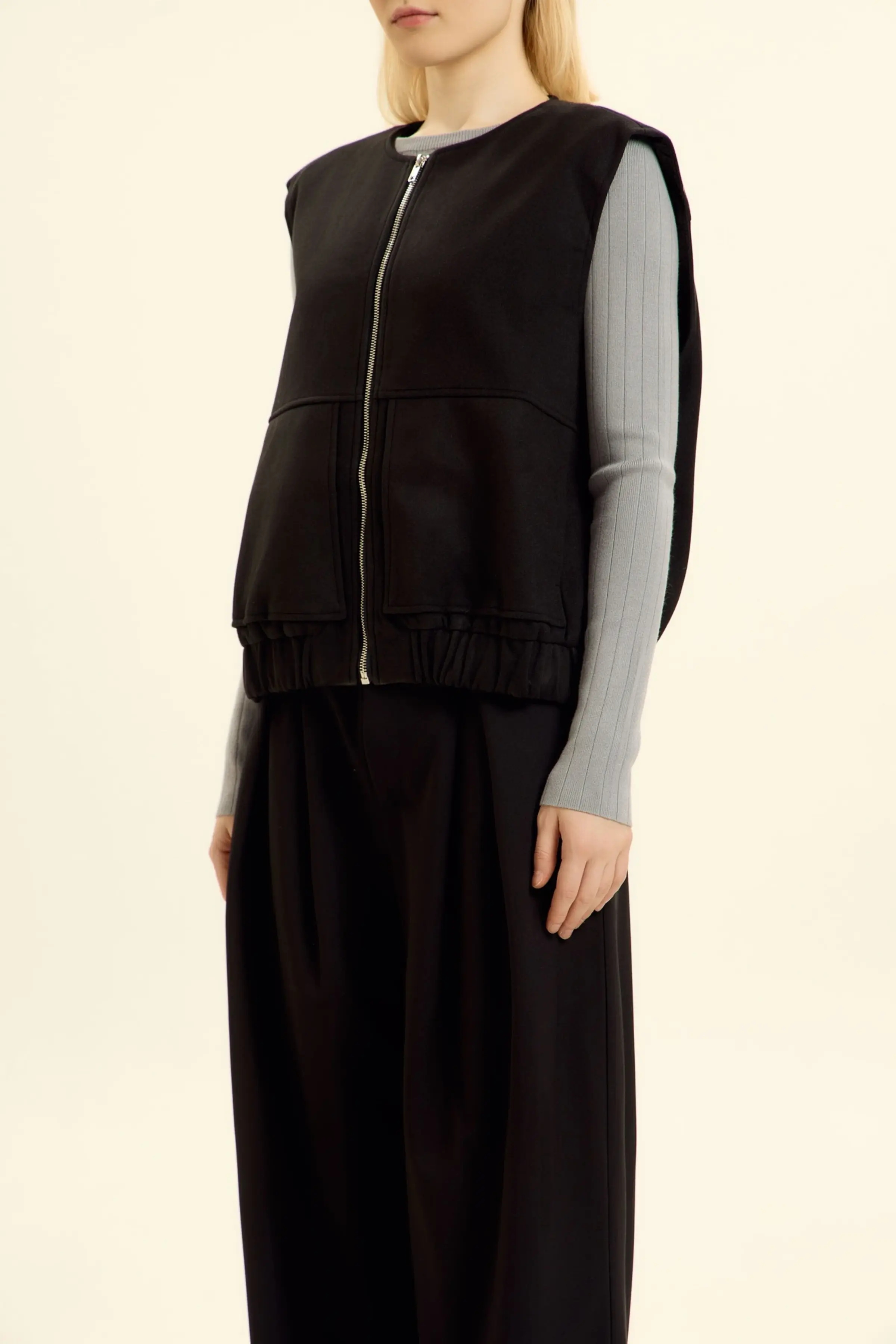 Жилетка черный для женщин 46259-1 58