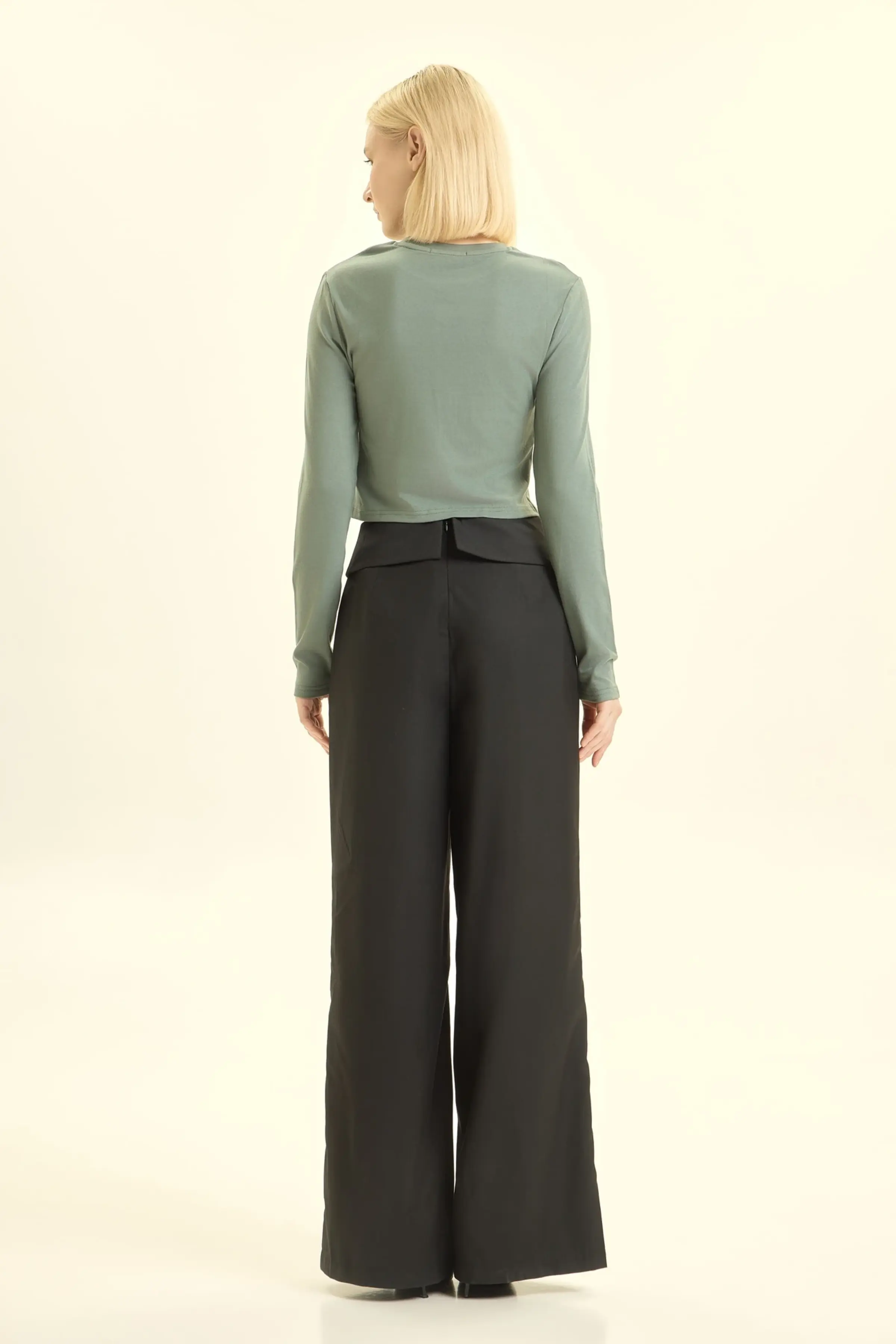 Брюки черный для женщин 46182-1 71