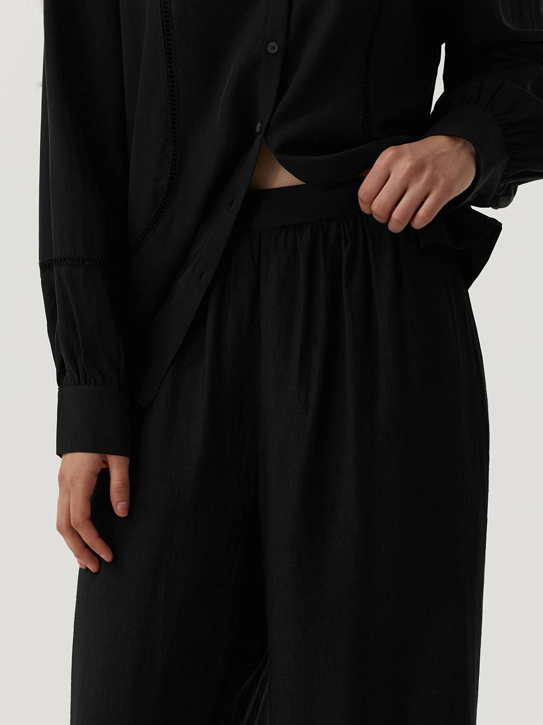 Брюки черный для женщин 48349-1 71