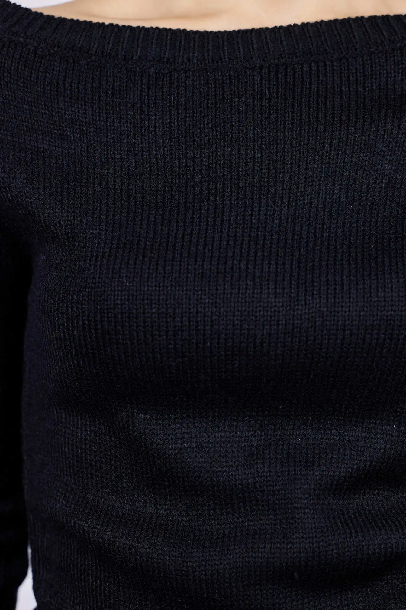 Джемпер черный для женщин 43226-1 60