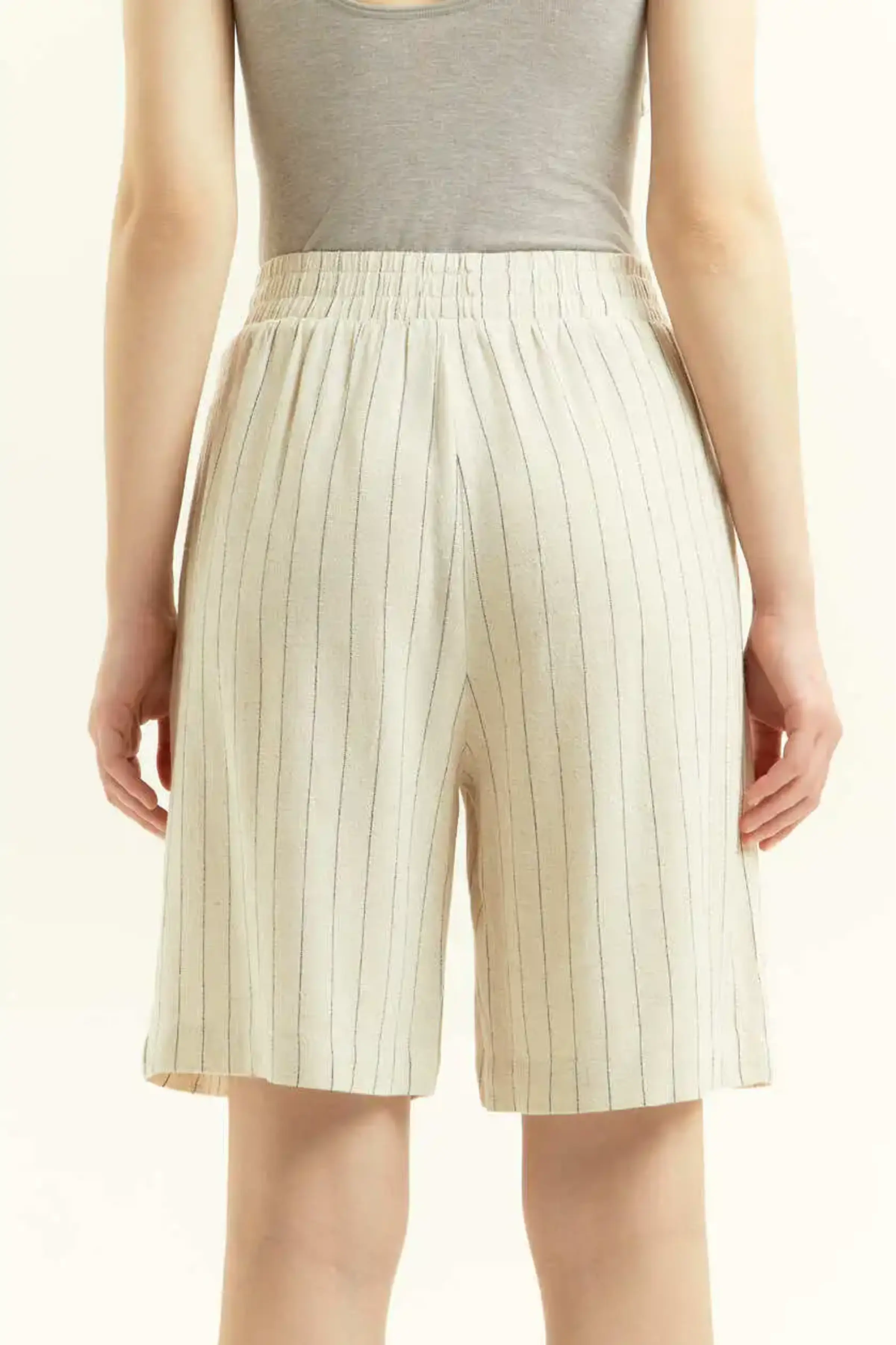 Шорты черно-бежевая полоска для женщин 45294-96 57