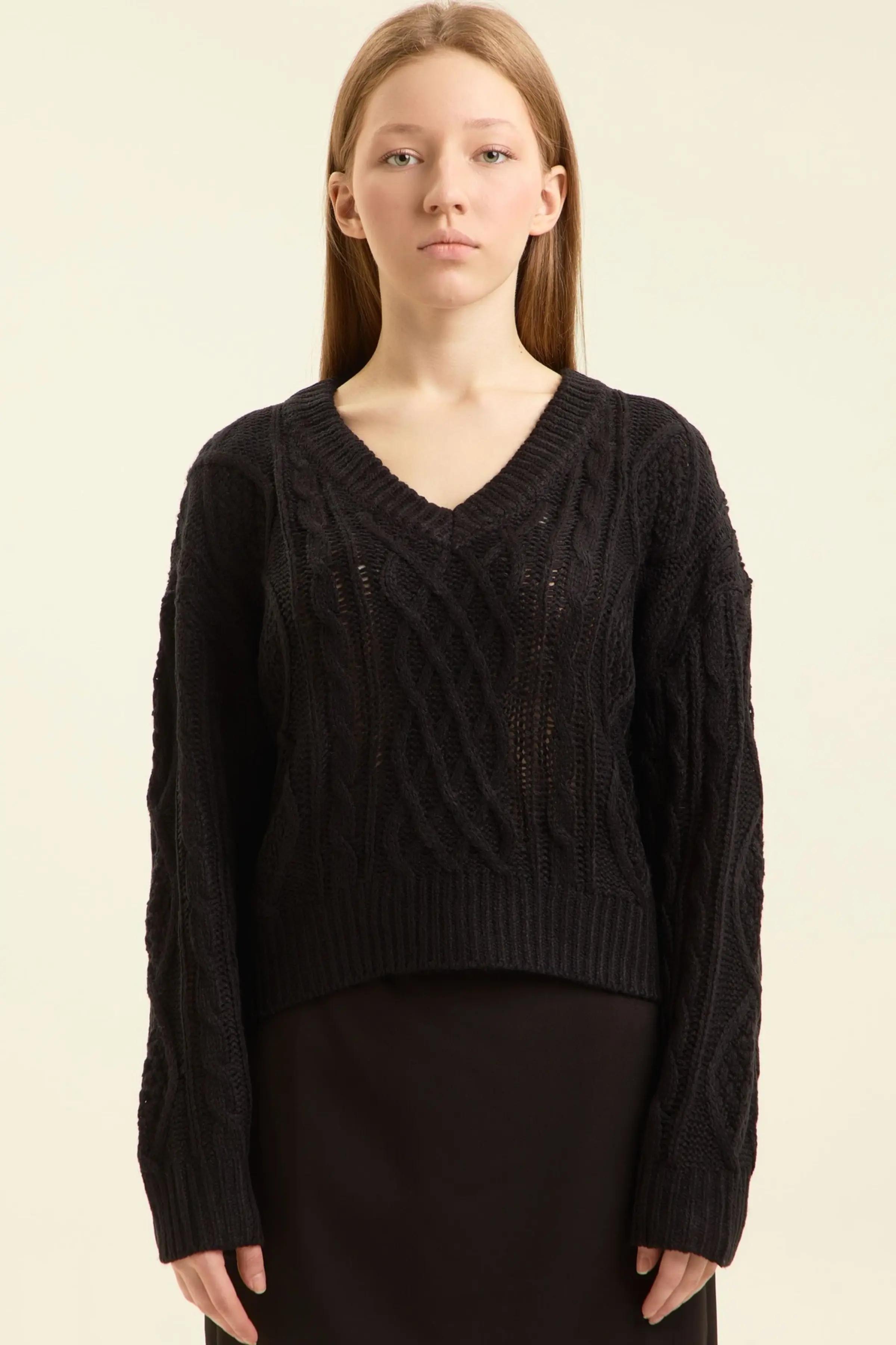 Свитер черный для женщин 47304-1 65