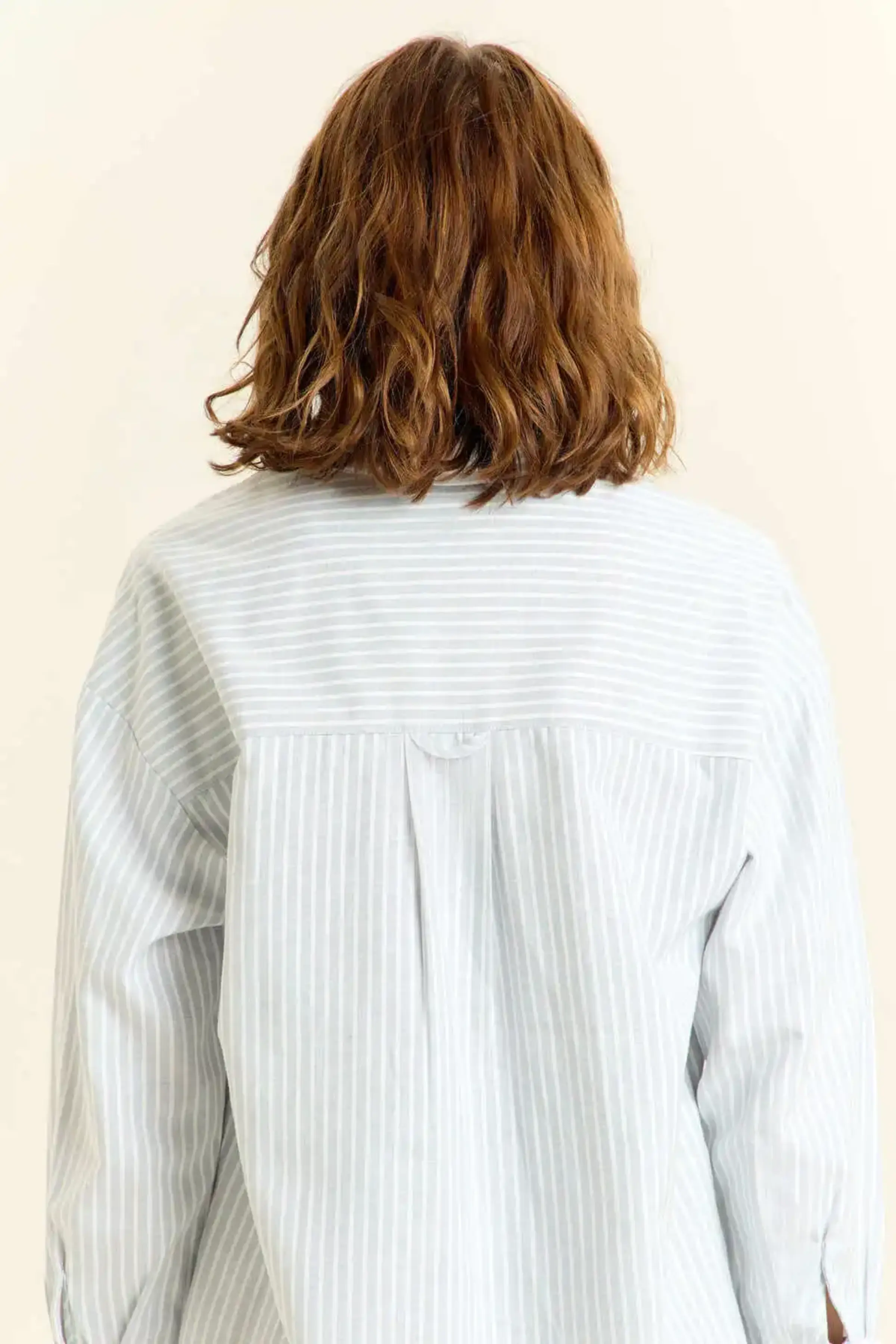 Рубашка бело-голубая полоска для женщин 45243-47 66