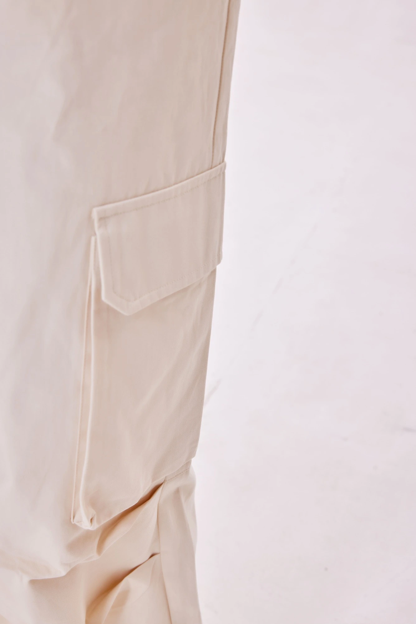 Брюки бежевый для женщин 40136-15 71