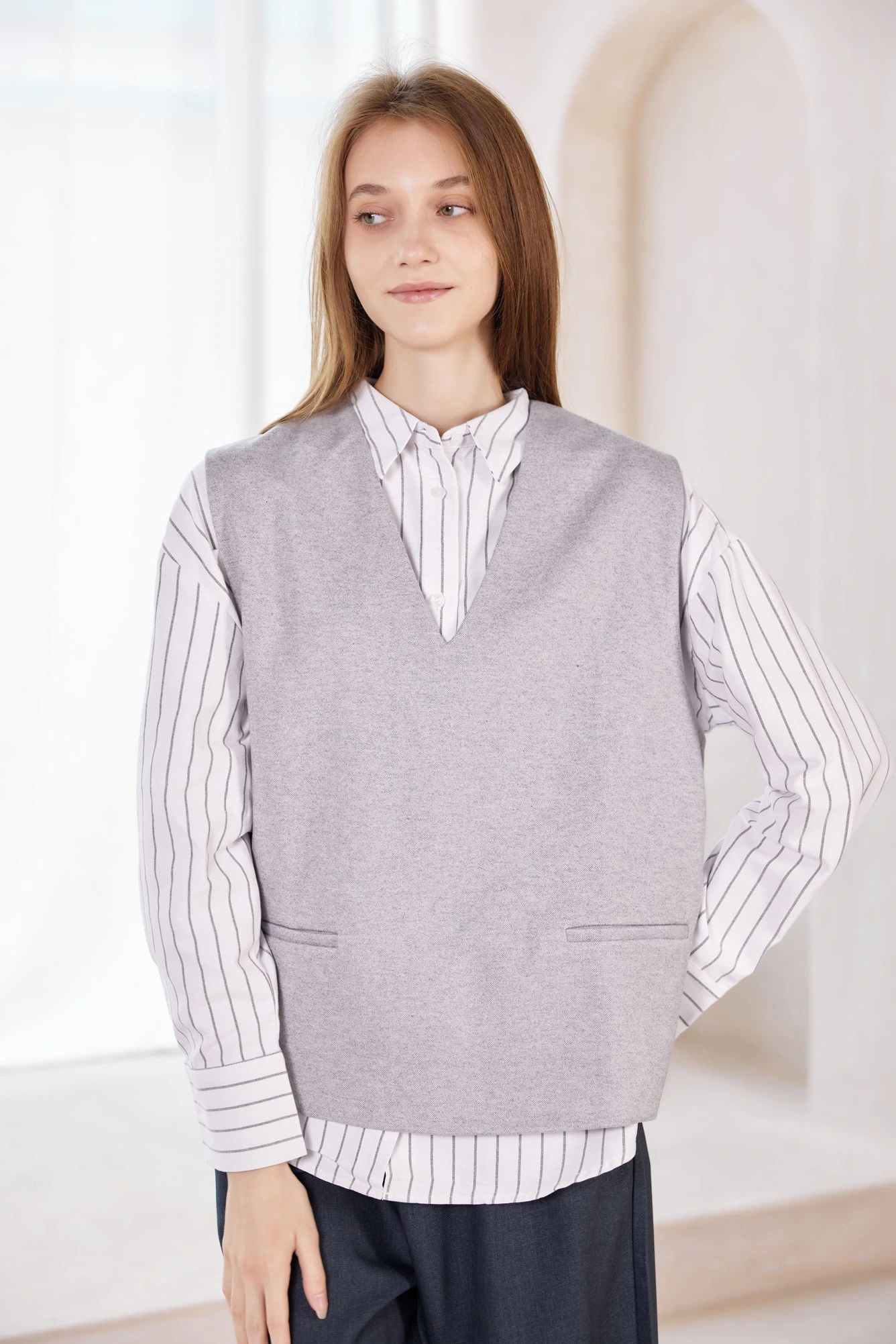 Жилетка светло-серый для женщин 42266-9
 68