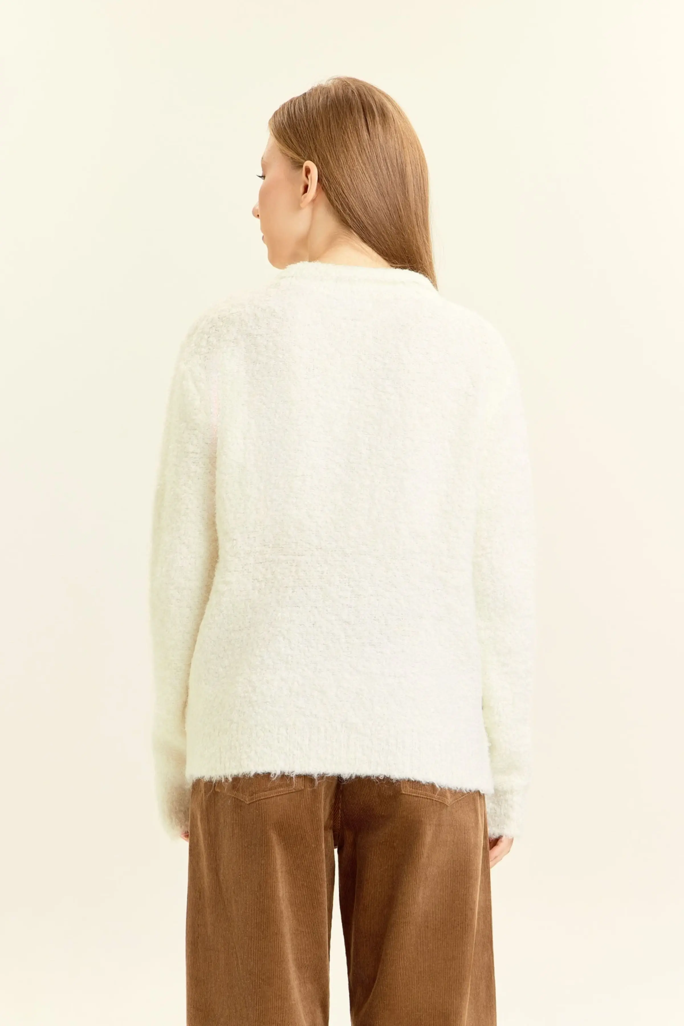 Свитер белый для женщин 47131-4 65