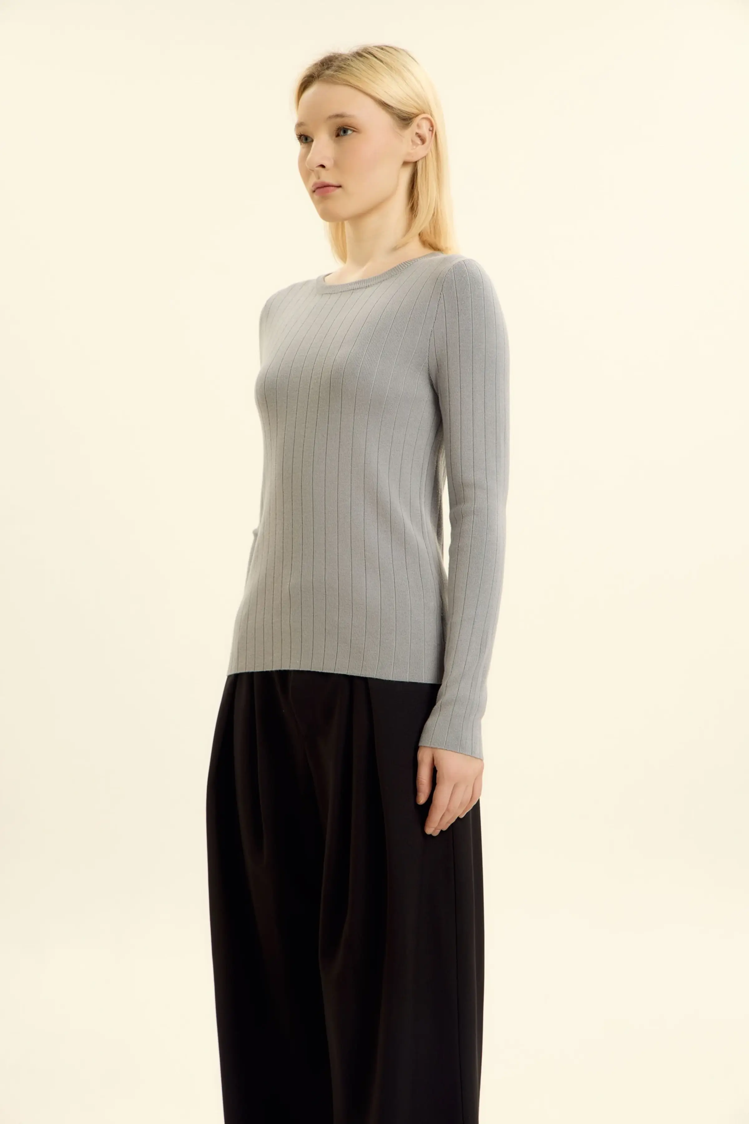 Джемпер серый для женщин 46245-61 60