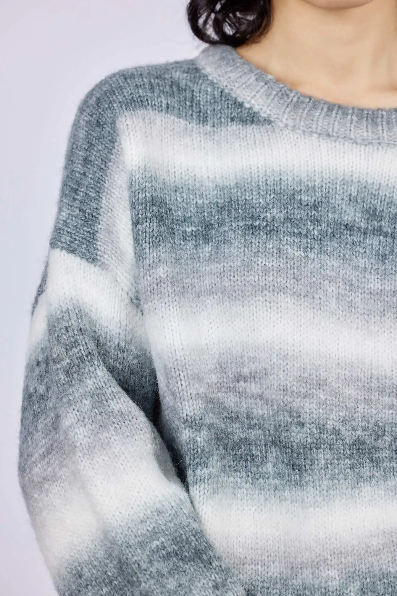 Свитер серый для женщин 43239-61 65