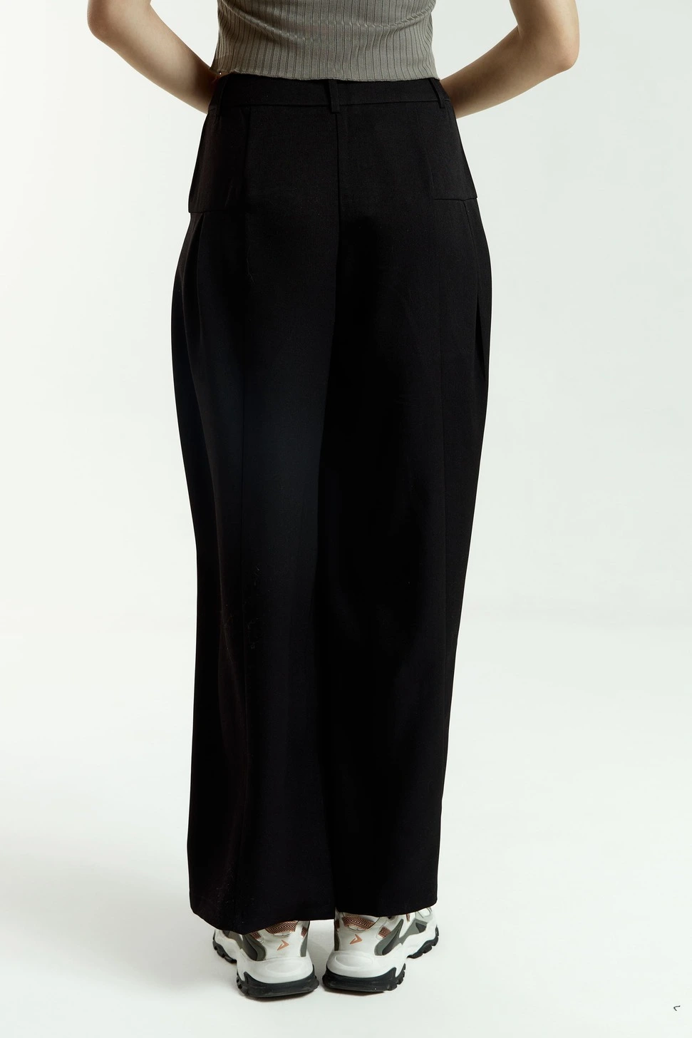 Брюки черный для женщин 44291-1 71