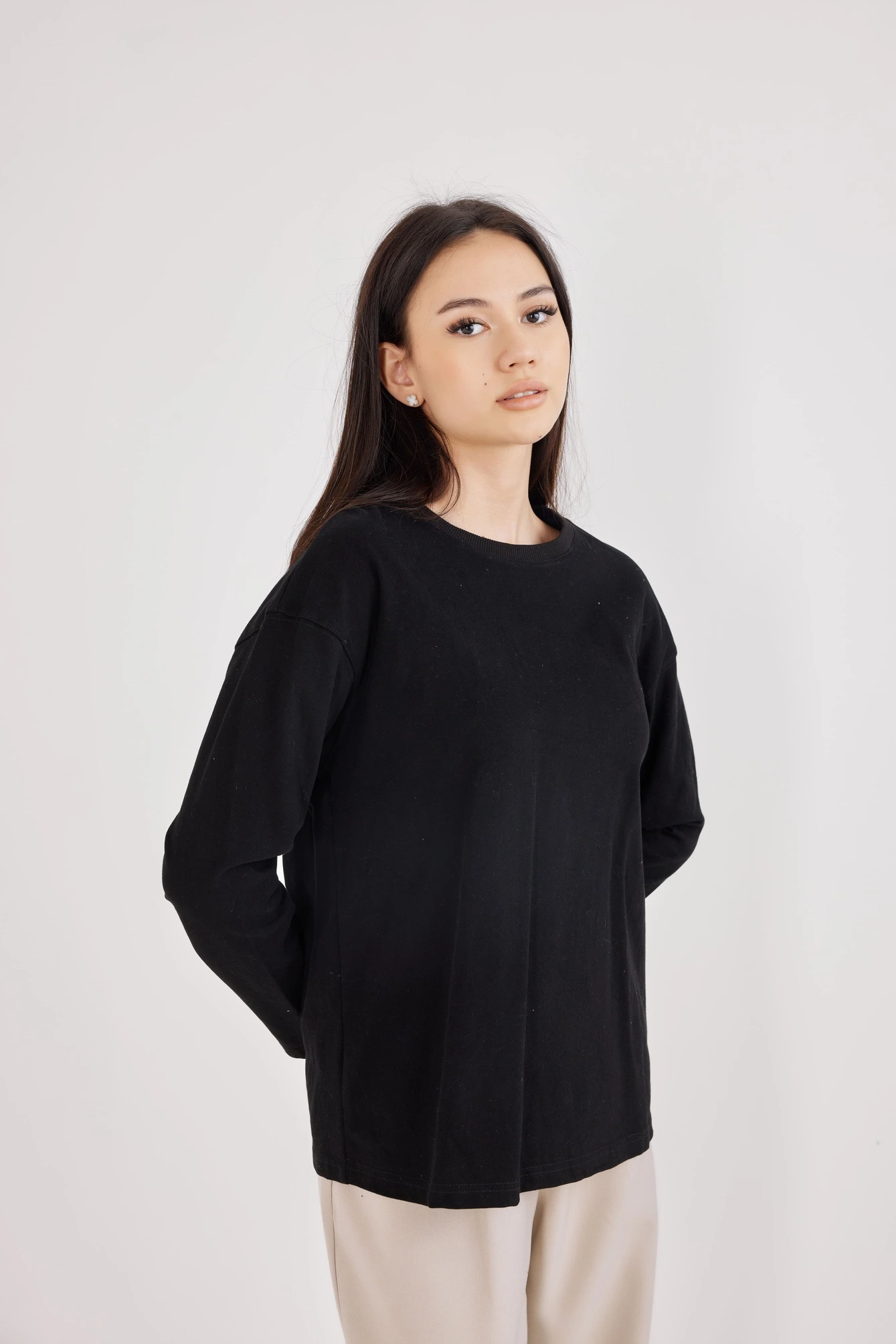 Лонгслив черный для женщин 42124-1 59