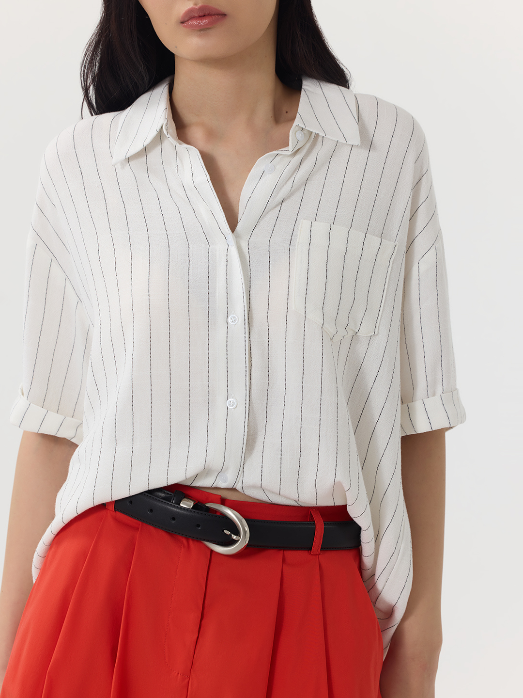 Рубашка бело-черная полоска для женщин 49503-46 66