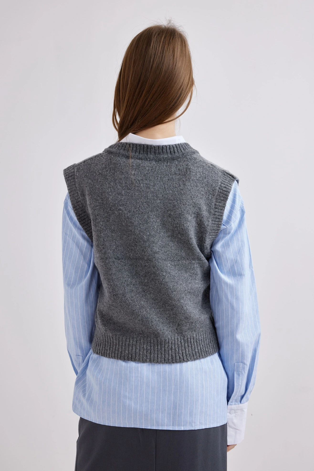 Жилетка серый для женщин 42115-61 68