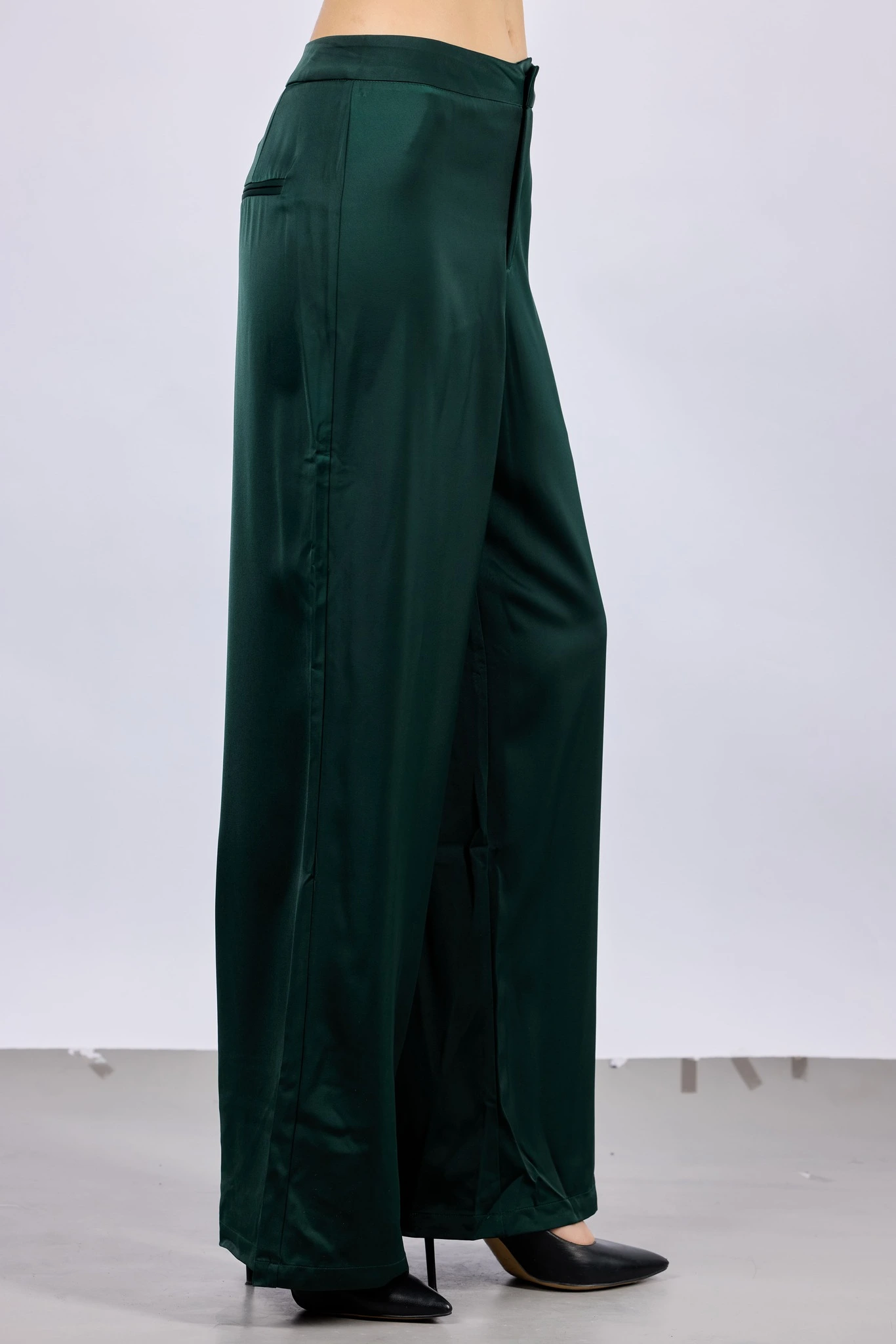 Брюки зеленый для женщин 43196-34 71