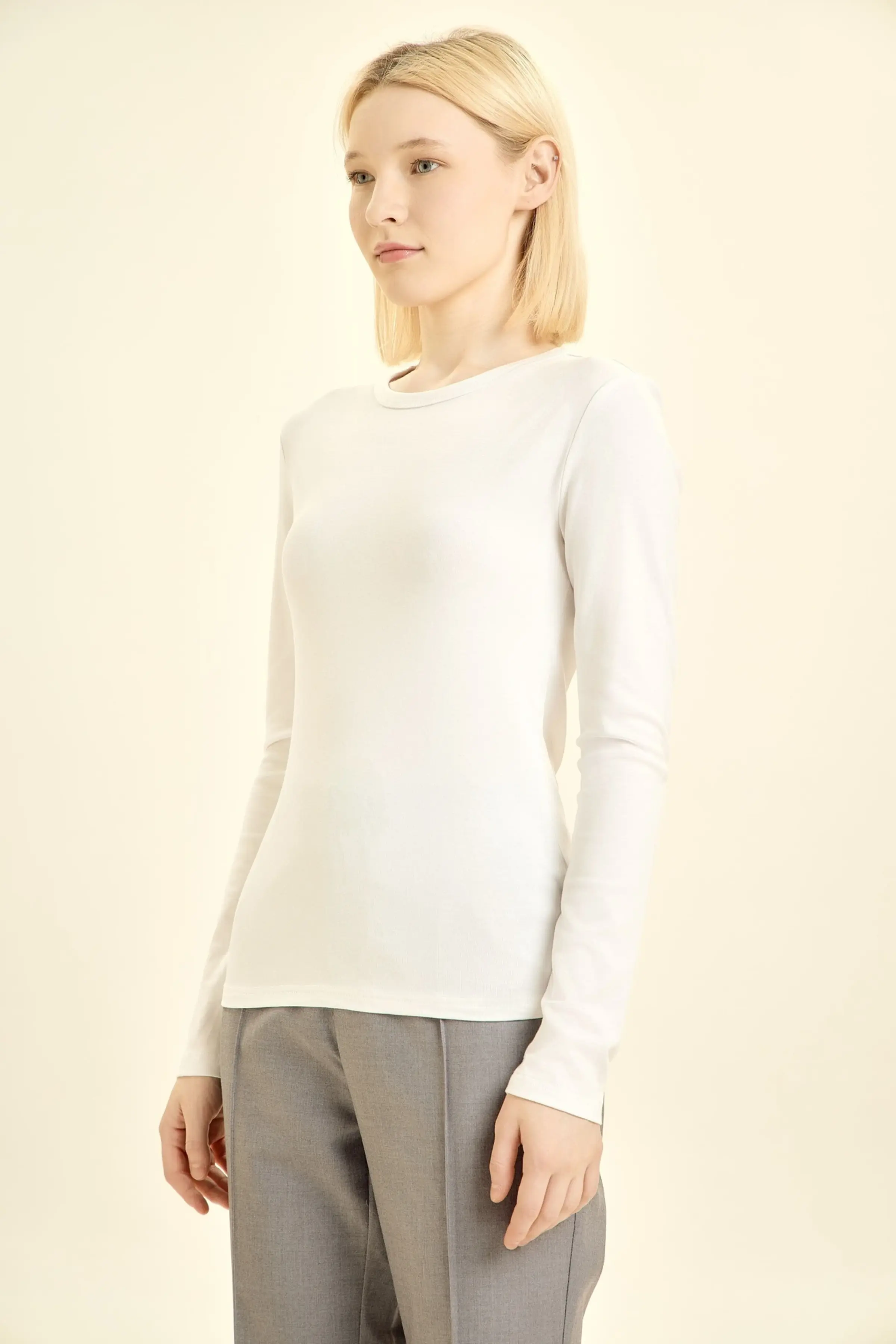 Лонгслив белый для женщин 46133-4 59