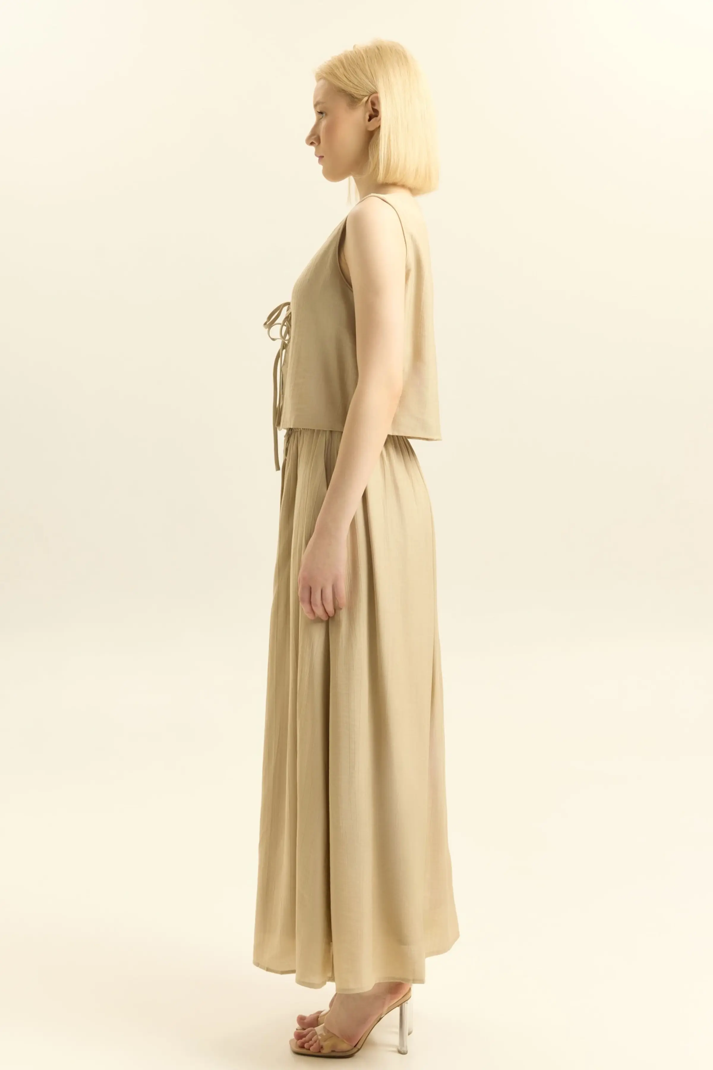 Жилетка бежевый для женщин 45214-15 68