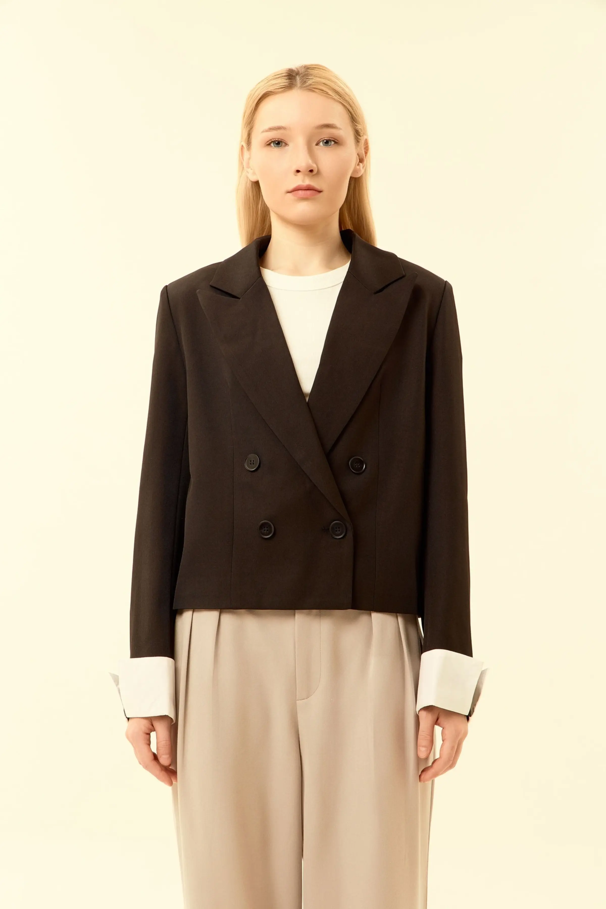 Жакет черный для женщин 46114-1 64