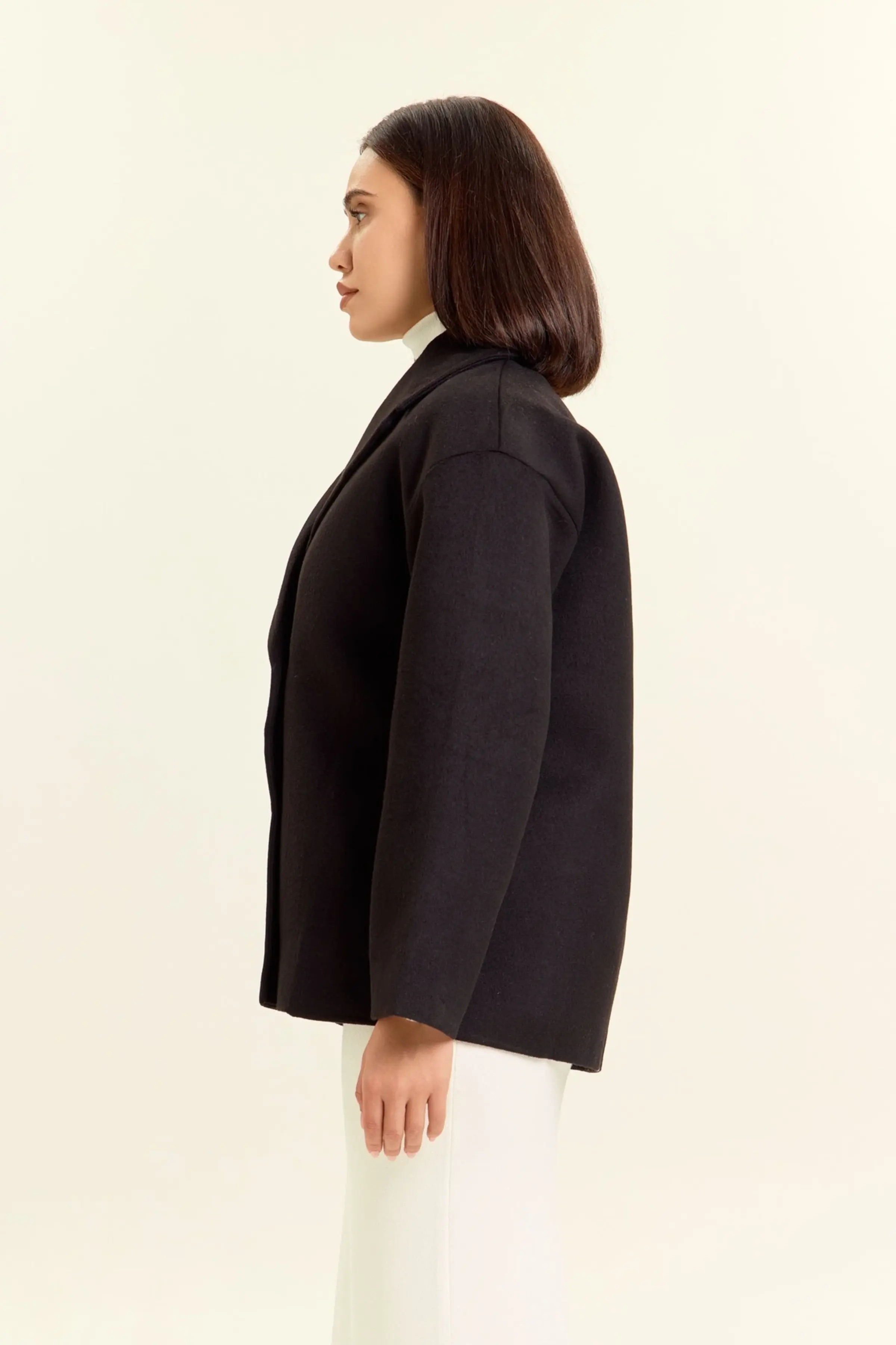 Пальто черный для женщин 47107-1 53