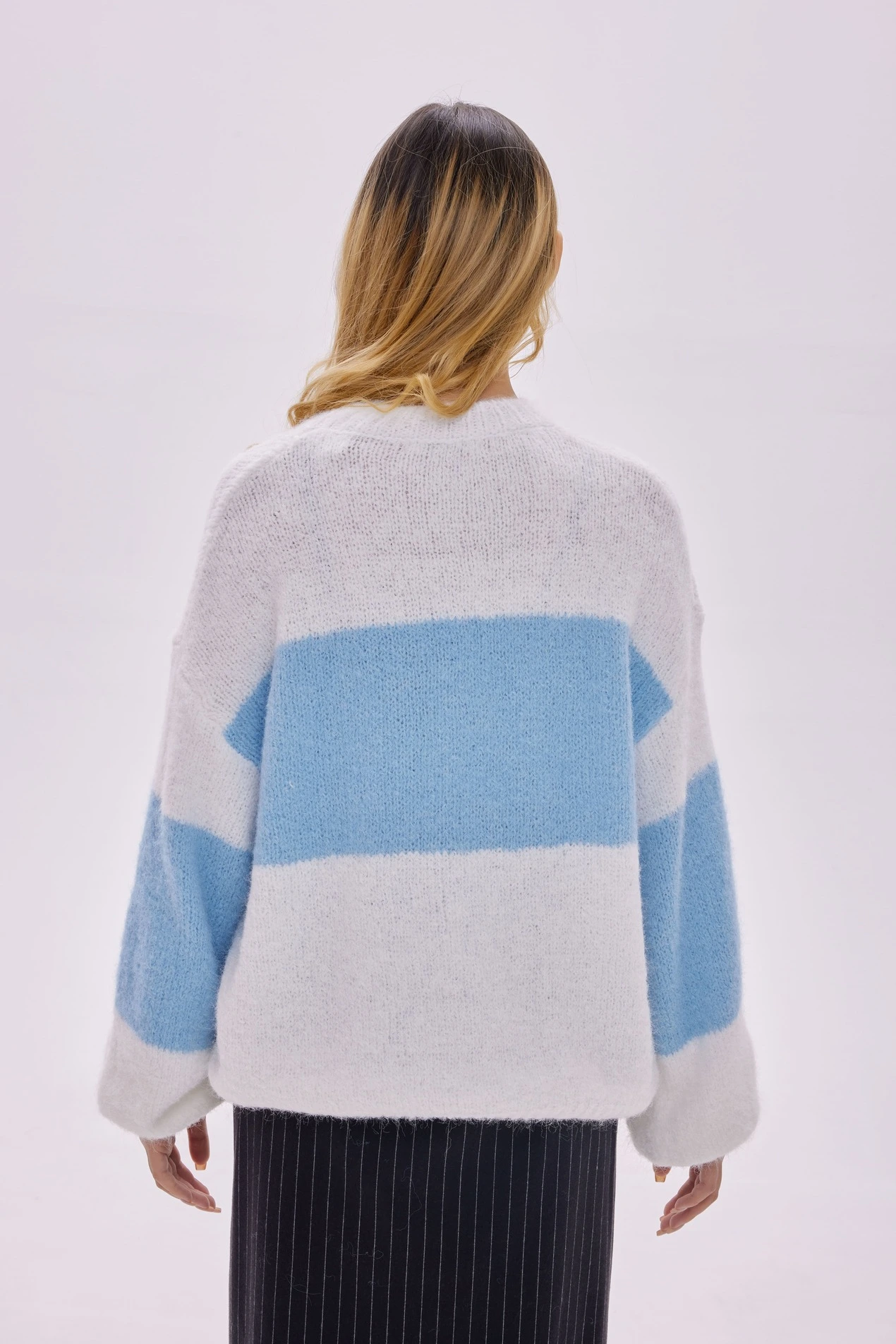 Свитер синий для женщин 39219-65 65