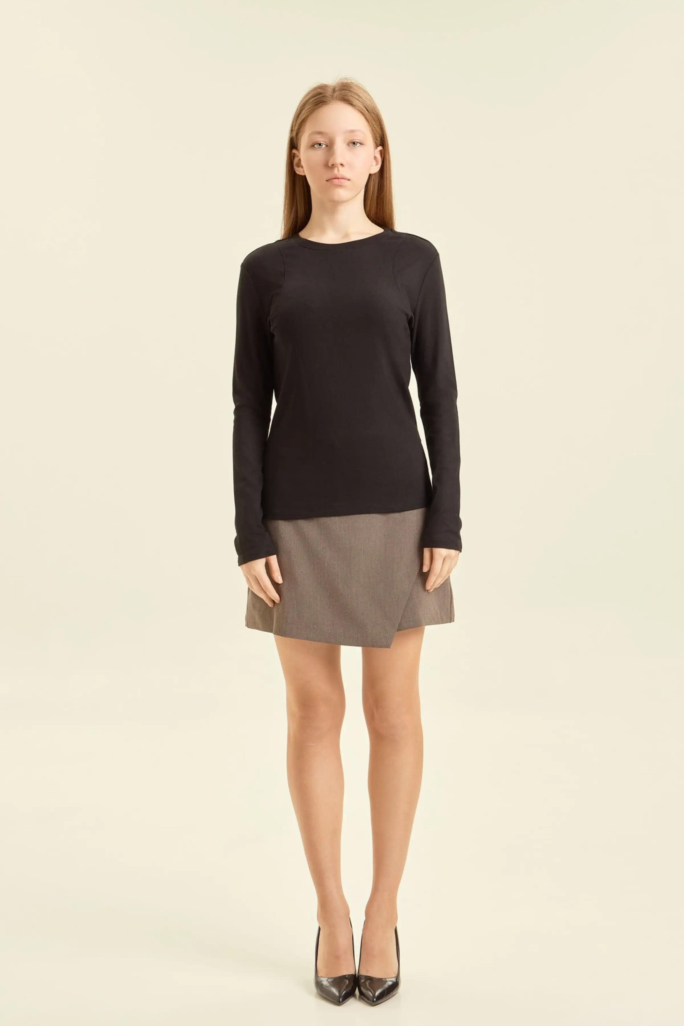 Лонгслив черный для женщин 47241-1 59