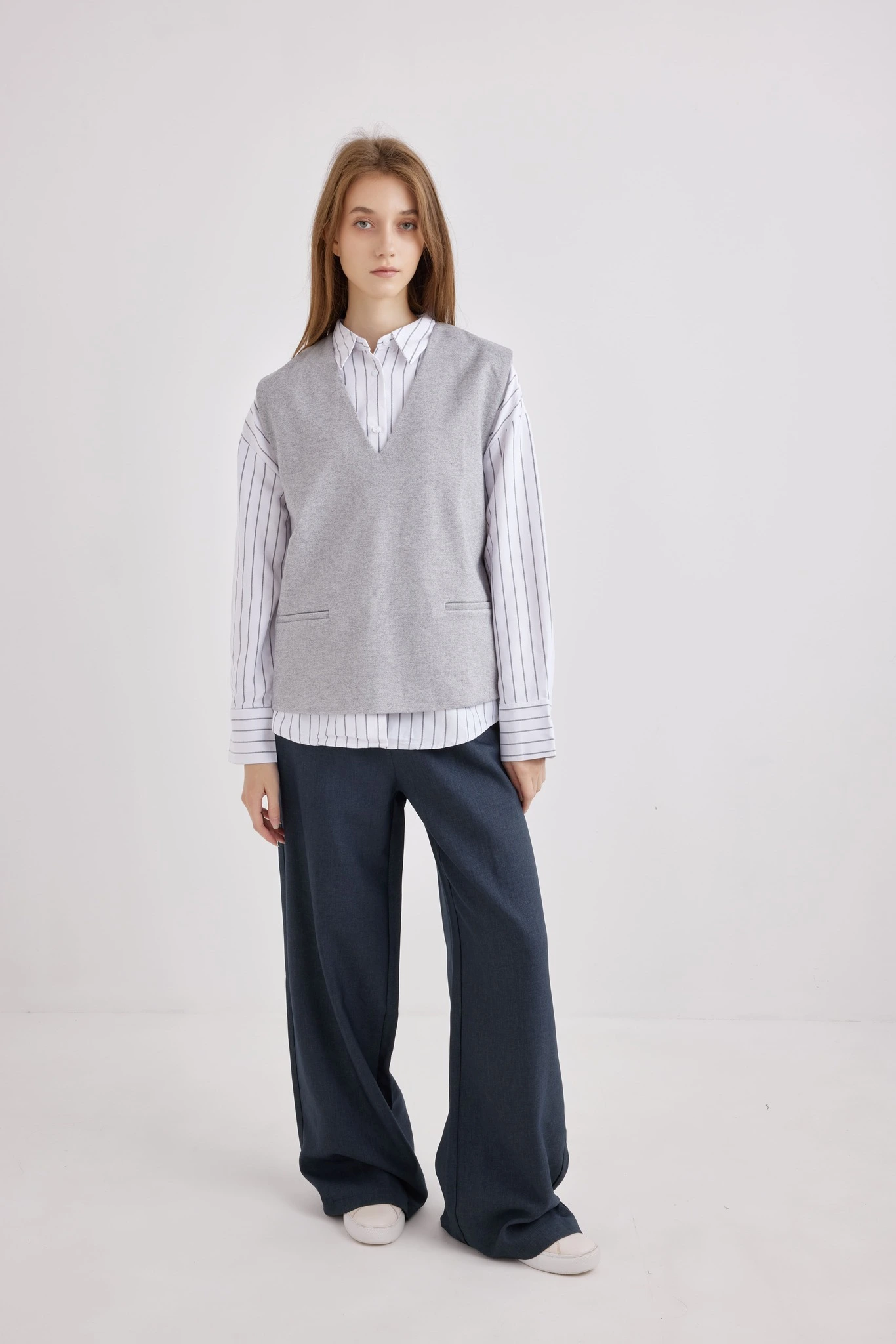 Жилетка светло-серый для женщин 42266-9
 68