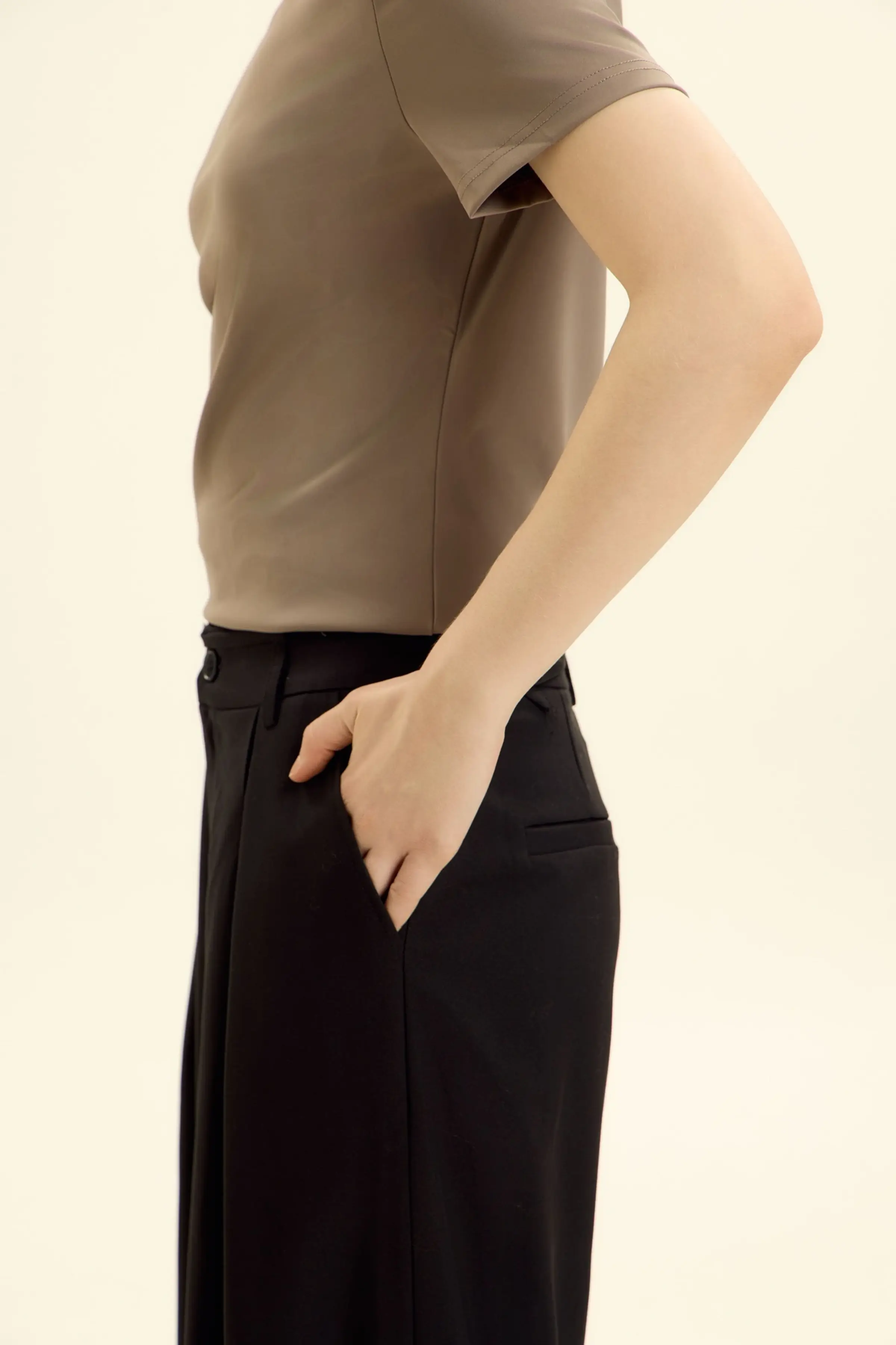 Брюки черный для женщин 46117-1 71