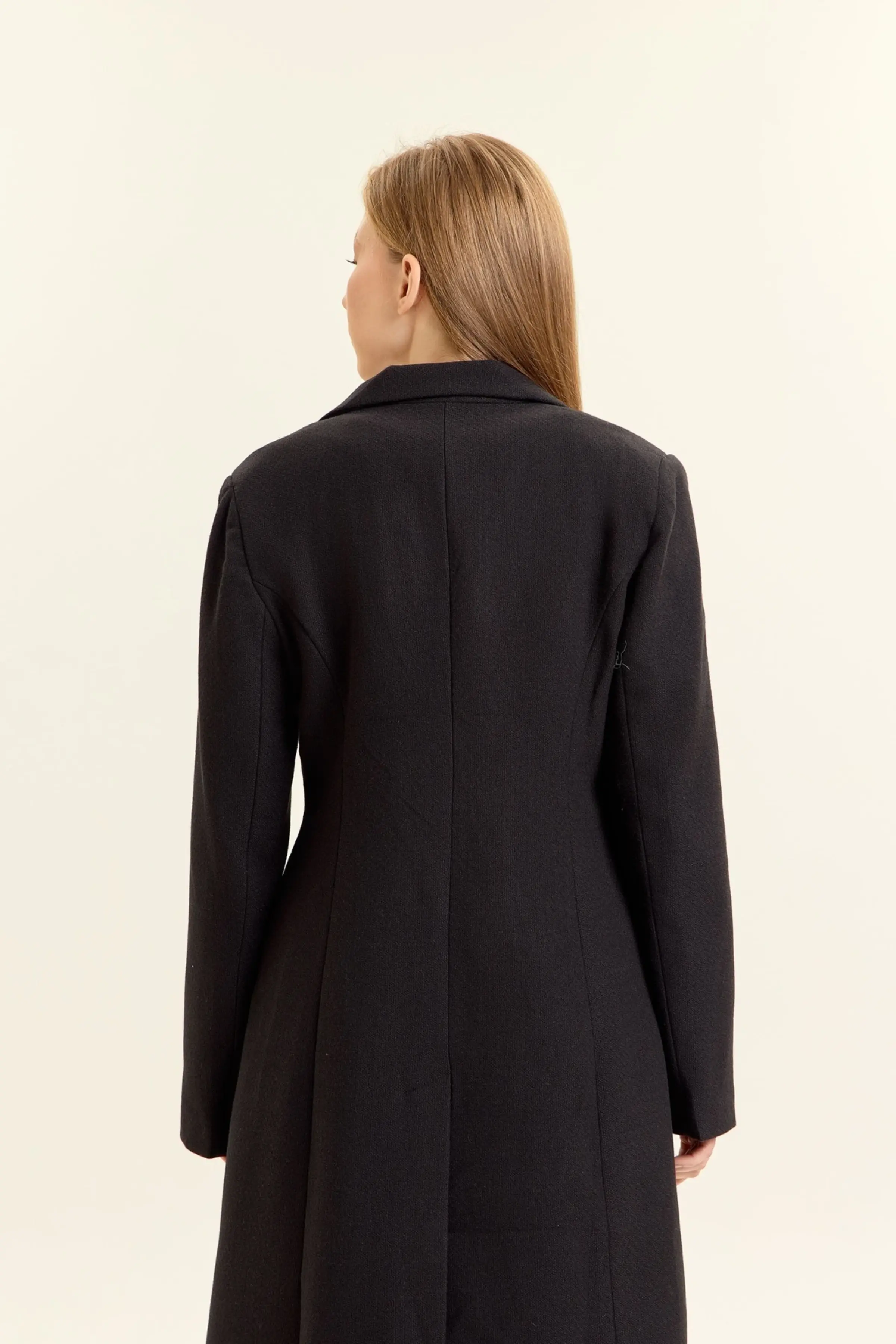 Пальто черный для женщин 47106-1 53