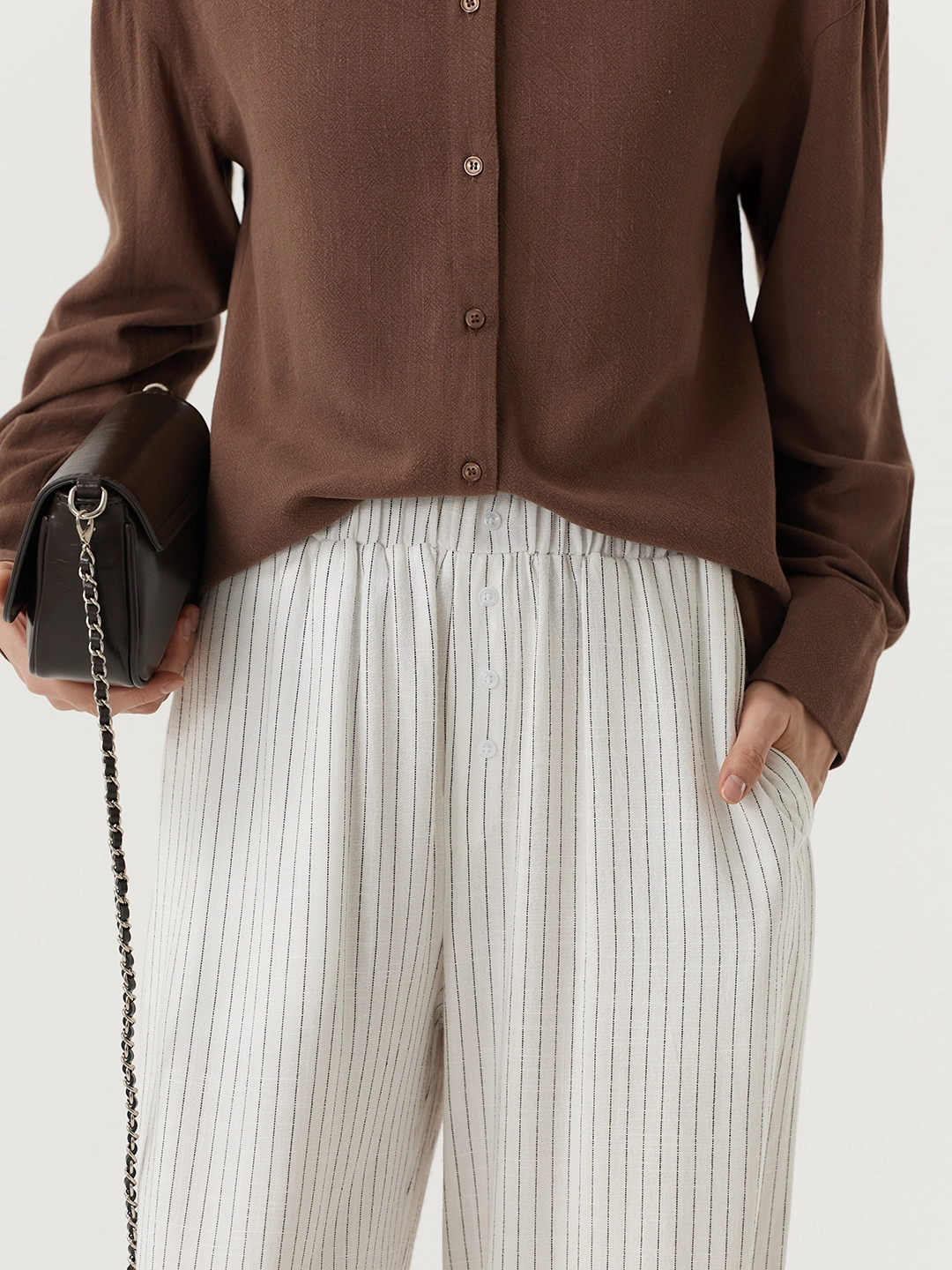 Брюки бело-черная полоска для женщин 48347-46 71