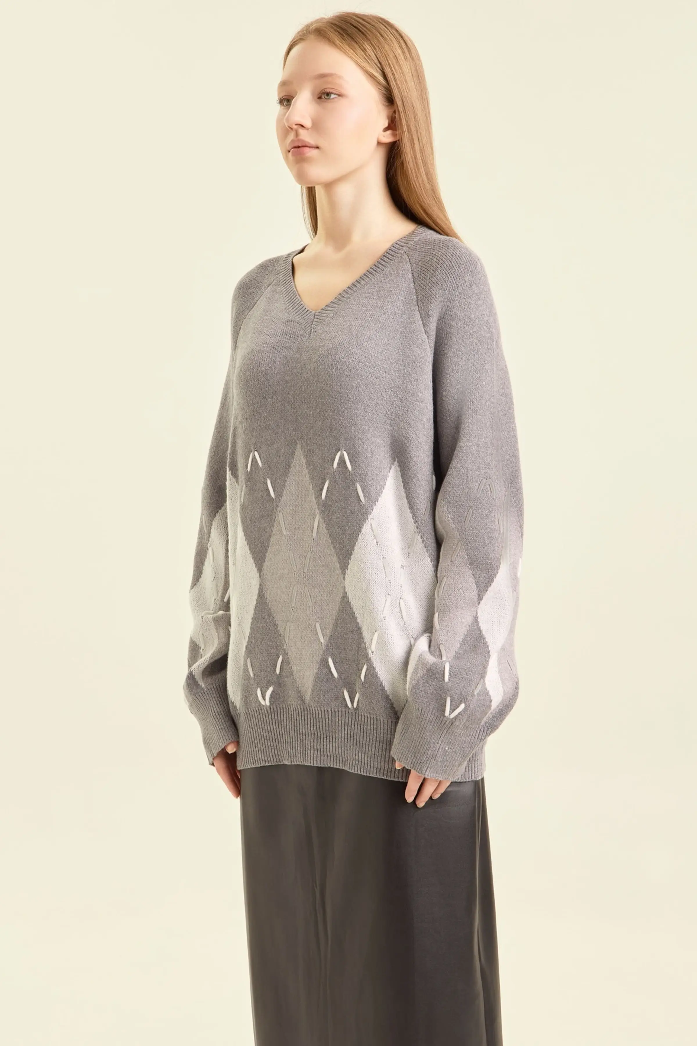 Свитер серый для женщин 47161-61 65