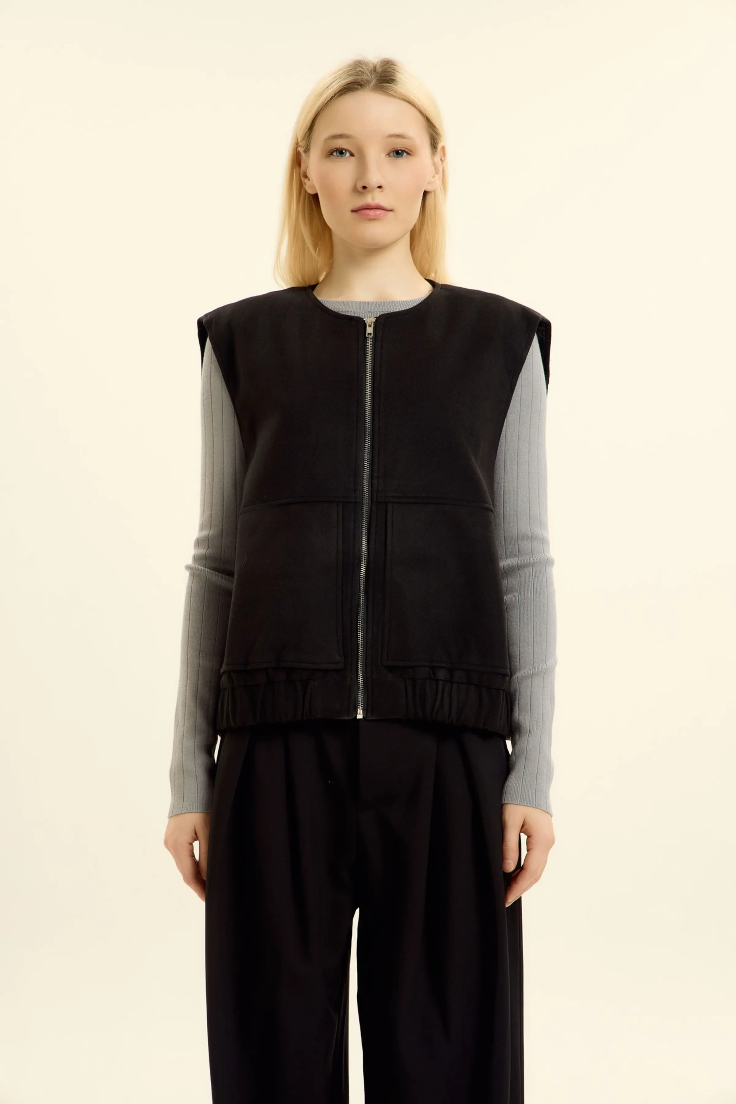Жилетка черный для женщин 46259-1 58