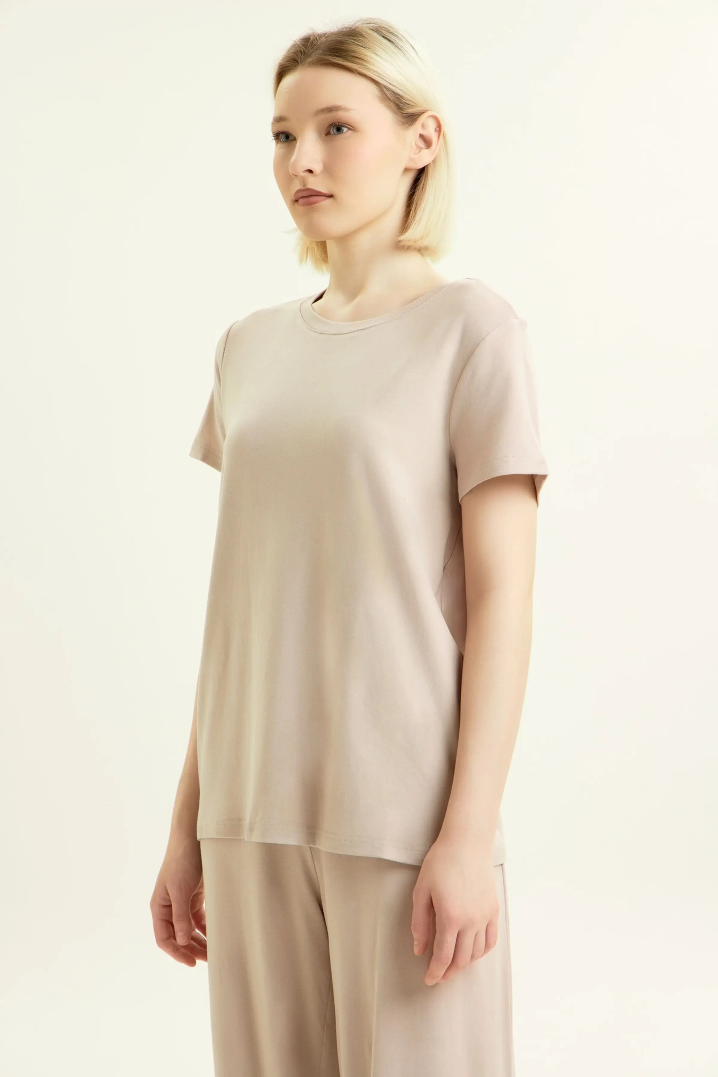 Футболка бежевый для женщин 45368-15 67