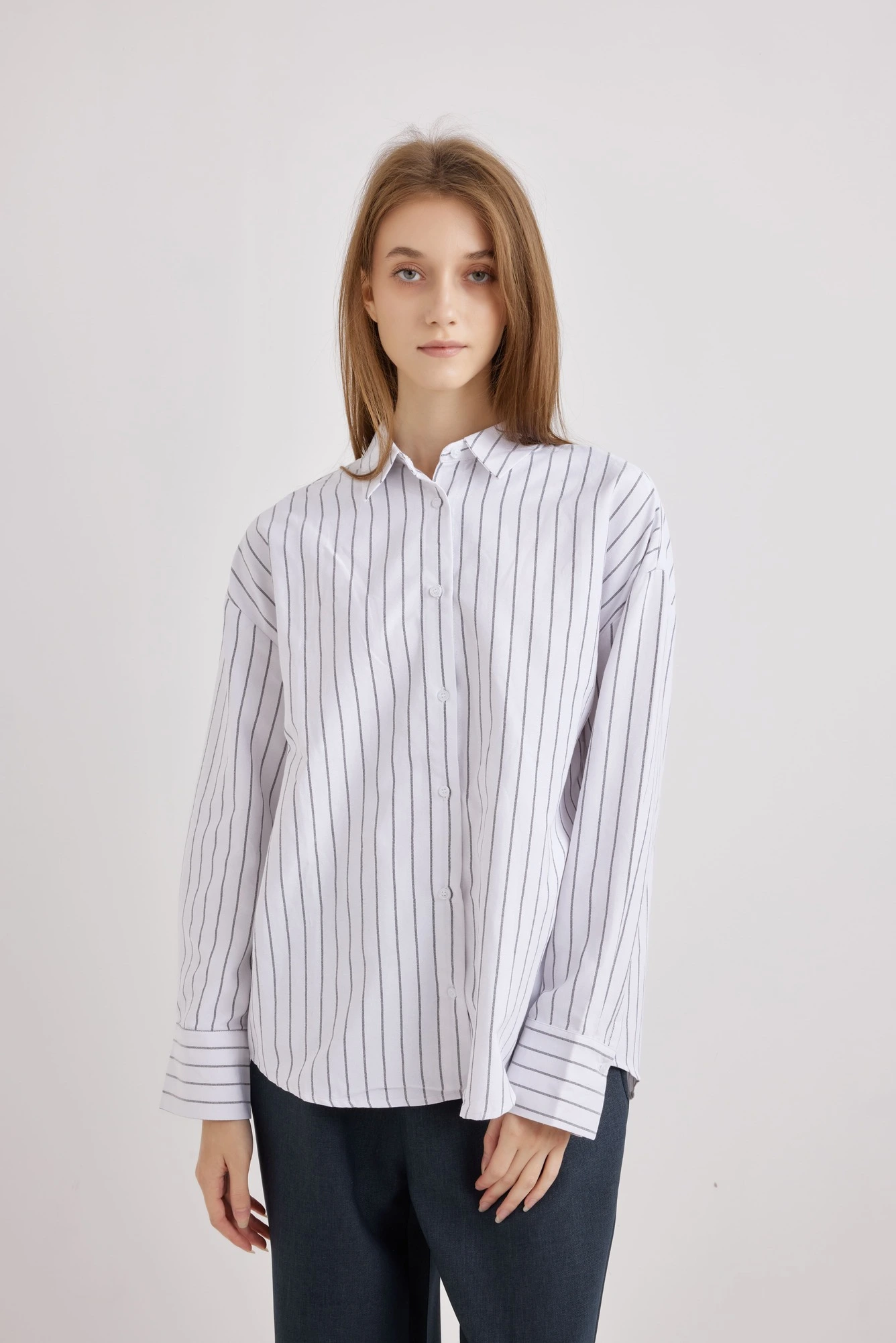 Рубашка бело-черная полоска для женщин 42254-46 66