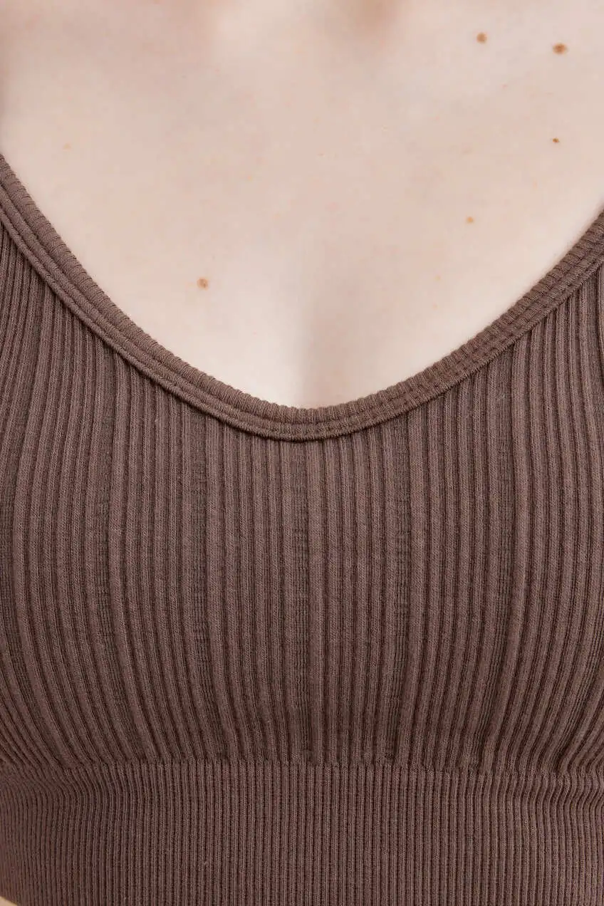 Топ коричневый для женщин 41167-13 46