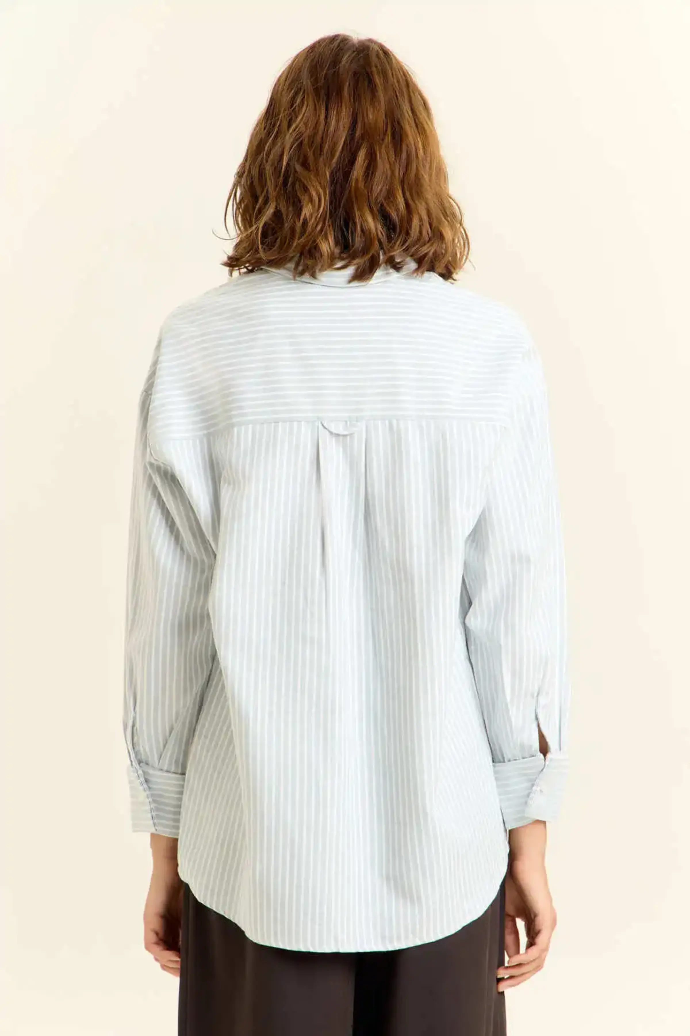 Рубашка бело-голубая полоска для женщин 45243-47 66