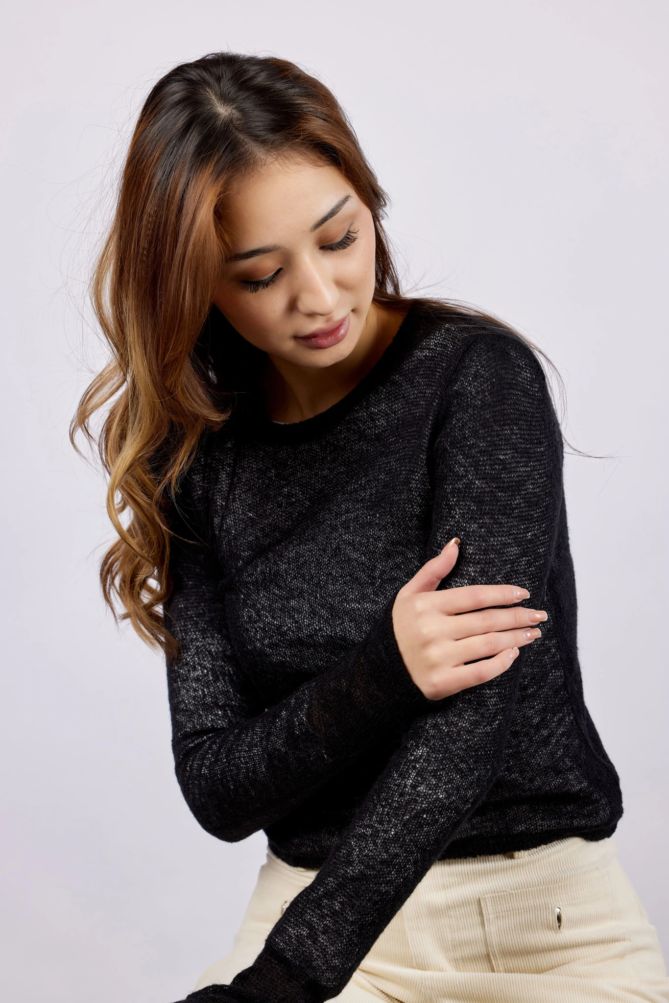 Джемпер черный для женщин 43148-1 60