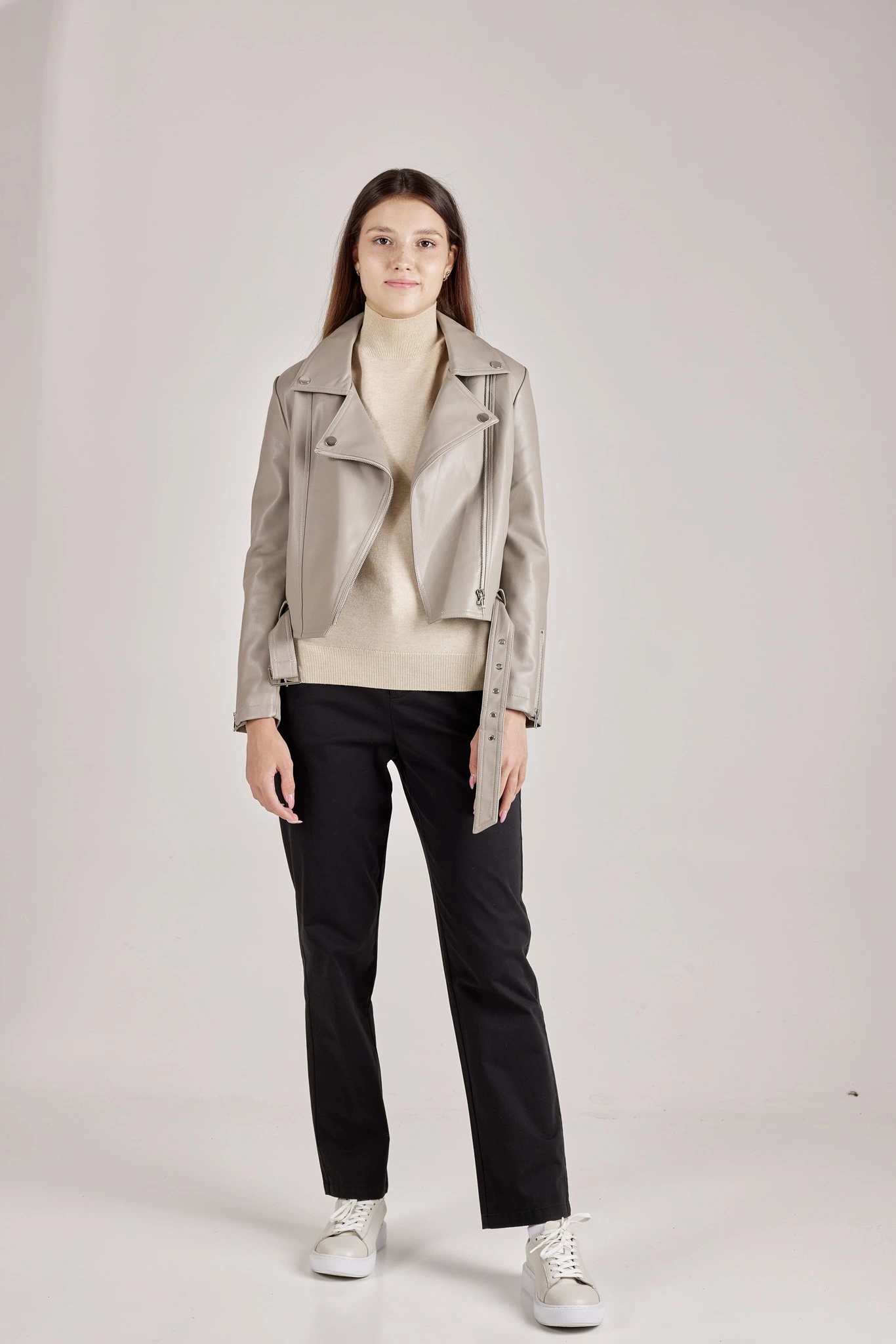 Кожанка бежевый для женщин 352/410/32209-15 63