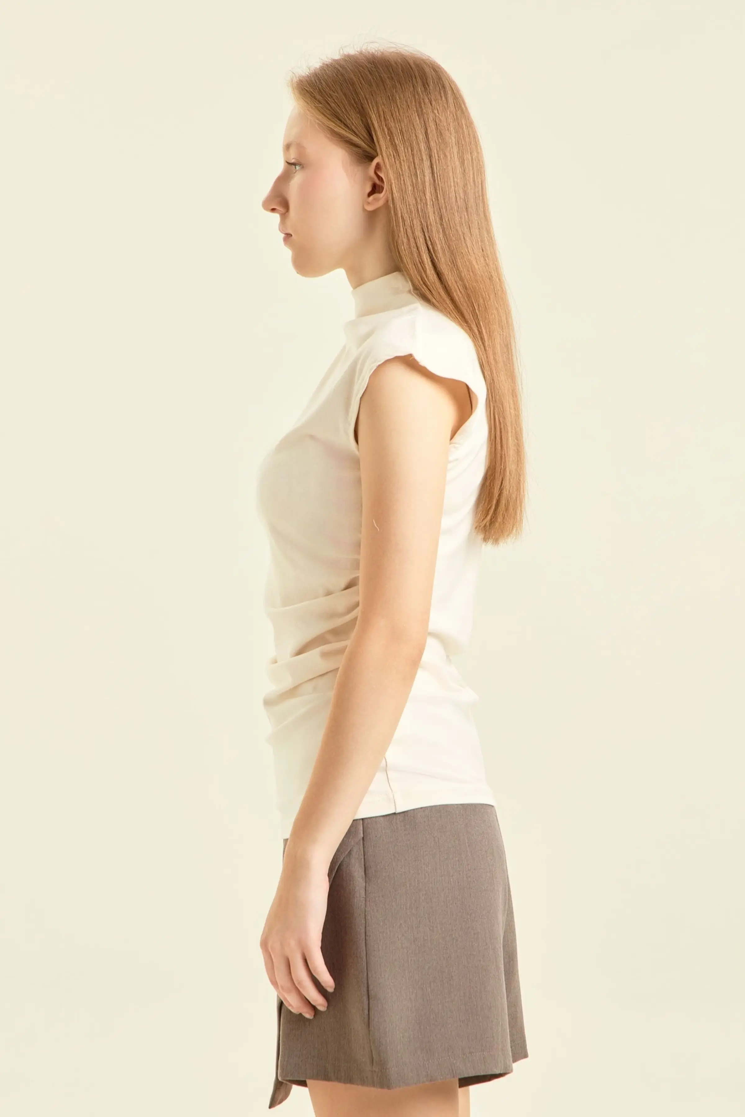 Топ белый для женщин 47178-4 46