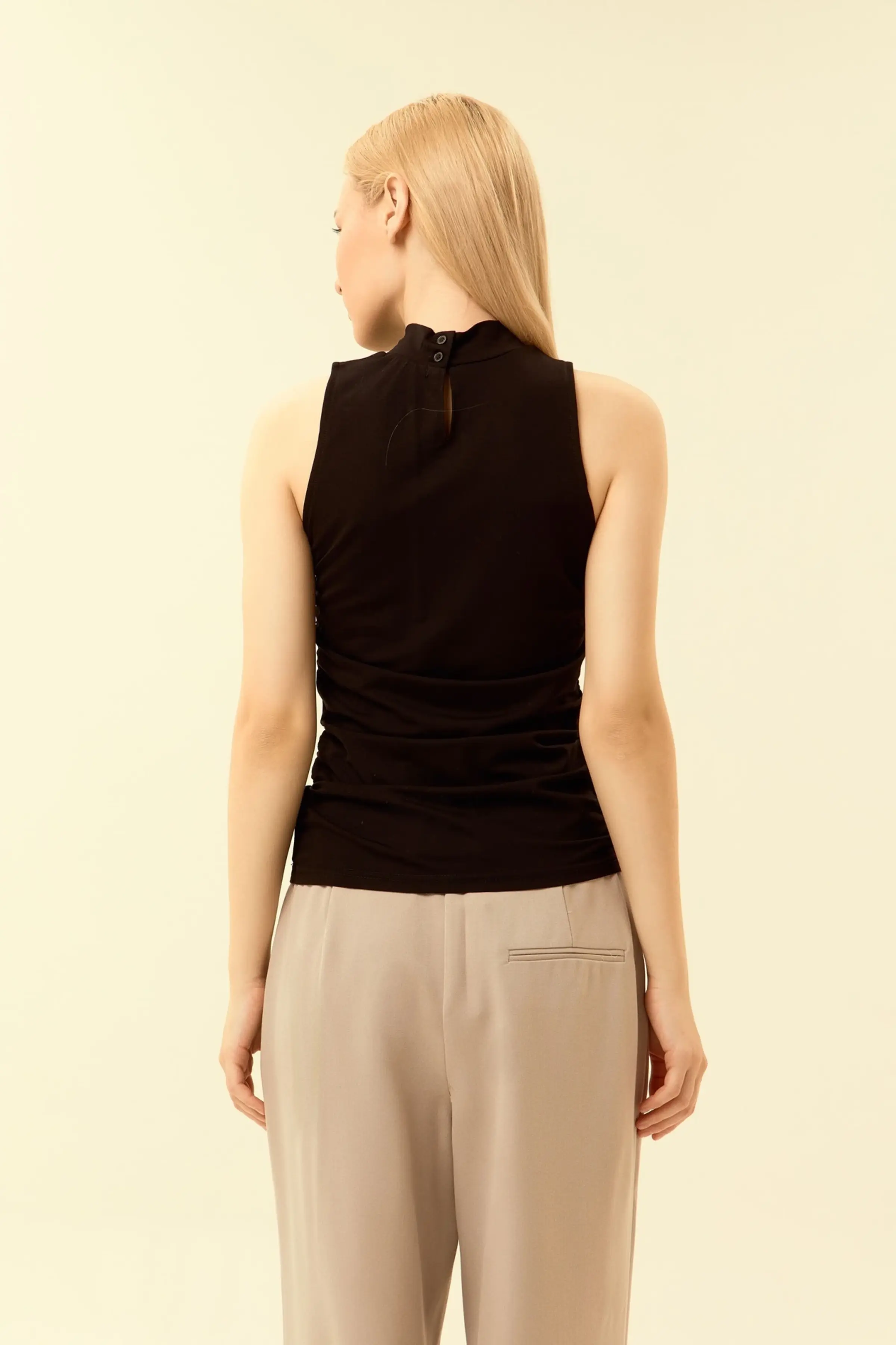 Топ черный для женщин 46107-1 46